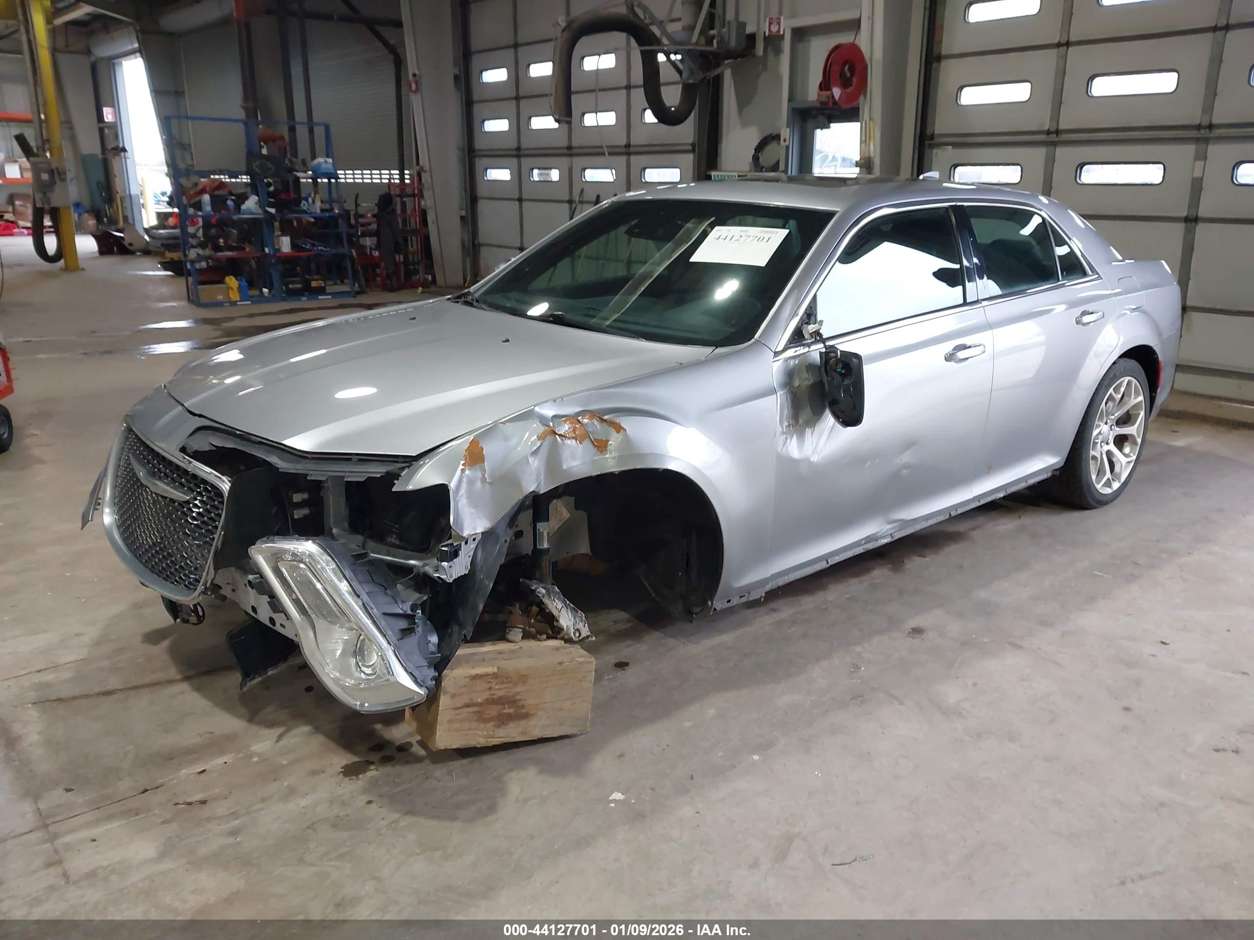 CHRYSLER 300C image 2