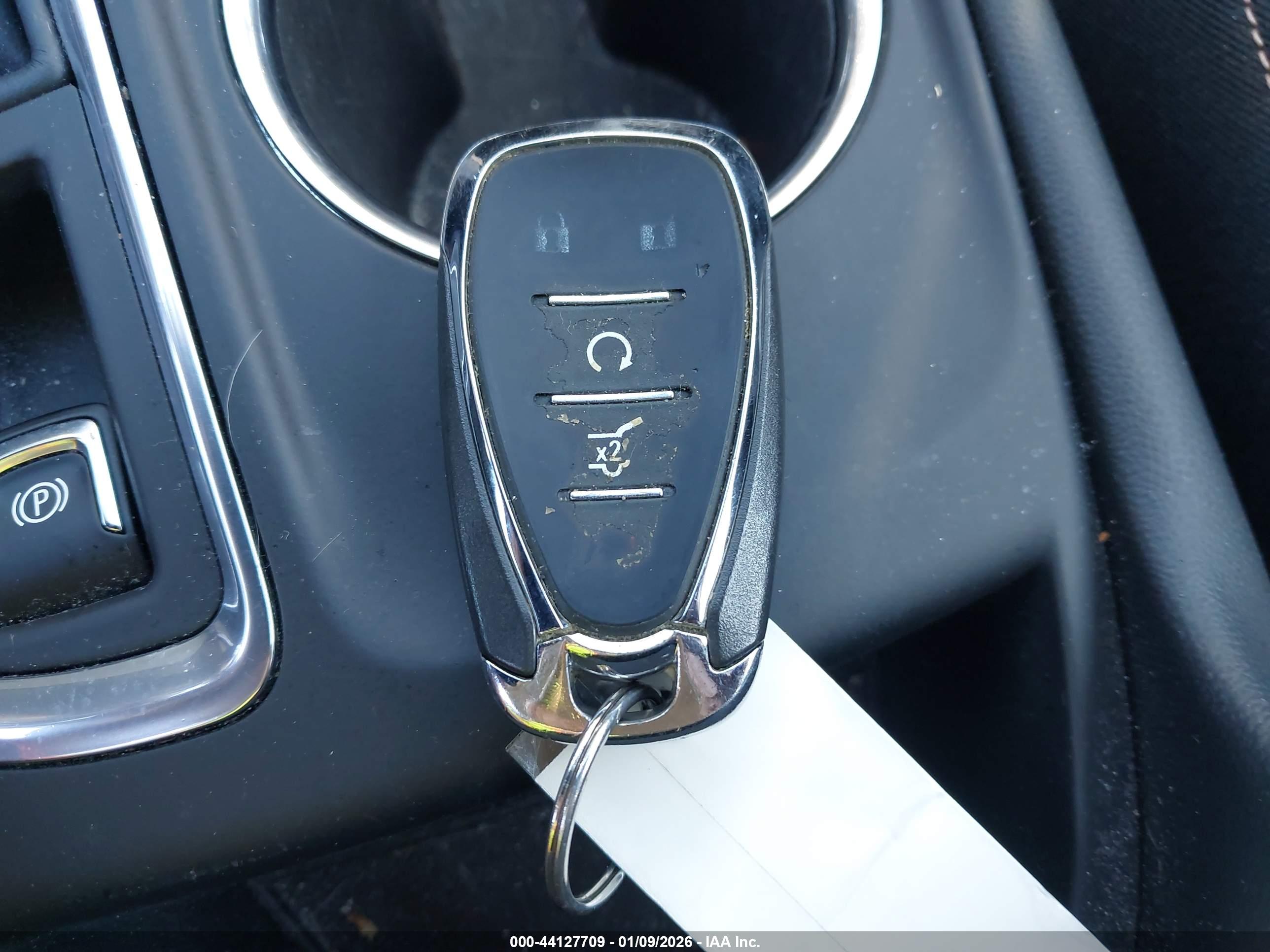 CHEVROLET EQUINOX image 11