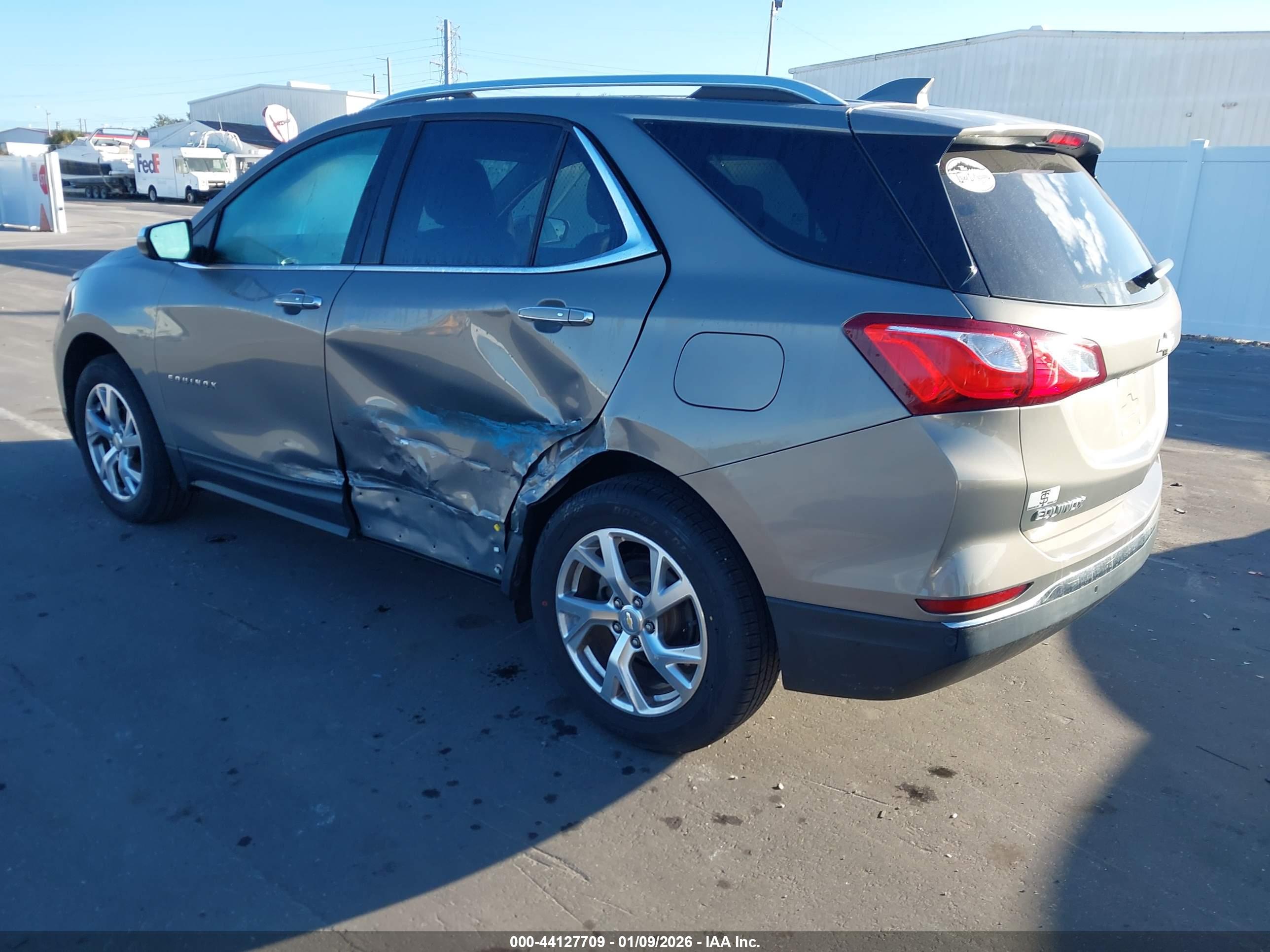 CHEVROLET EQUINOX image 3