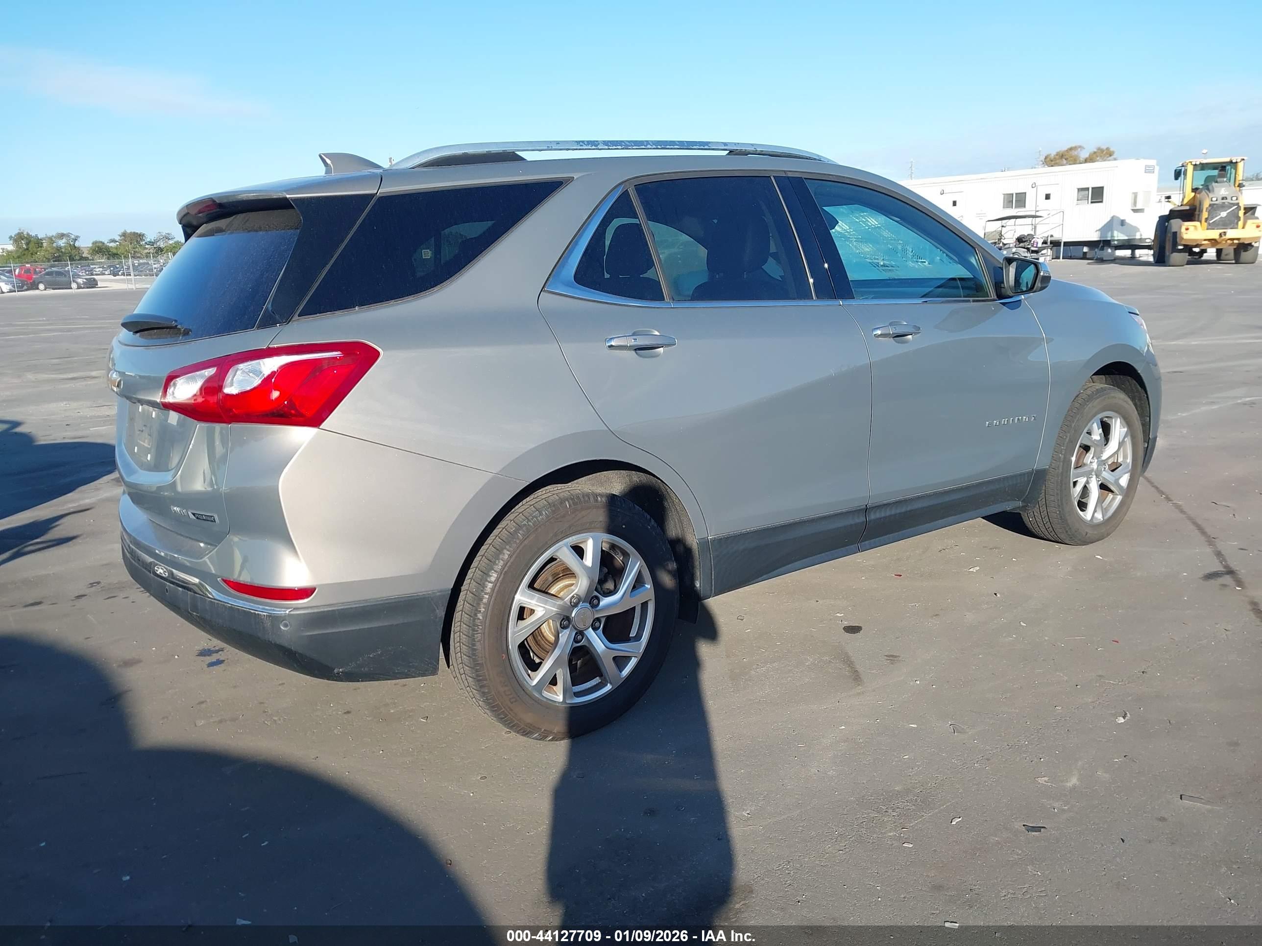 CHEVROLET EQUINOX image 4