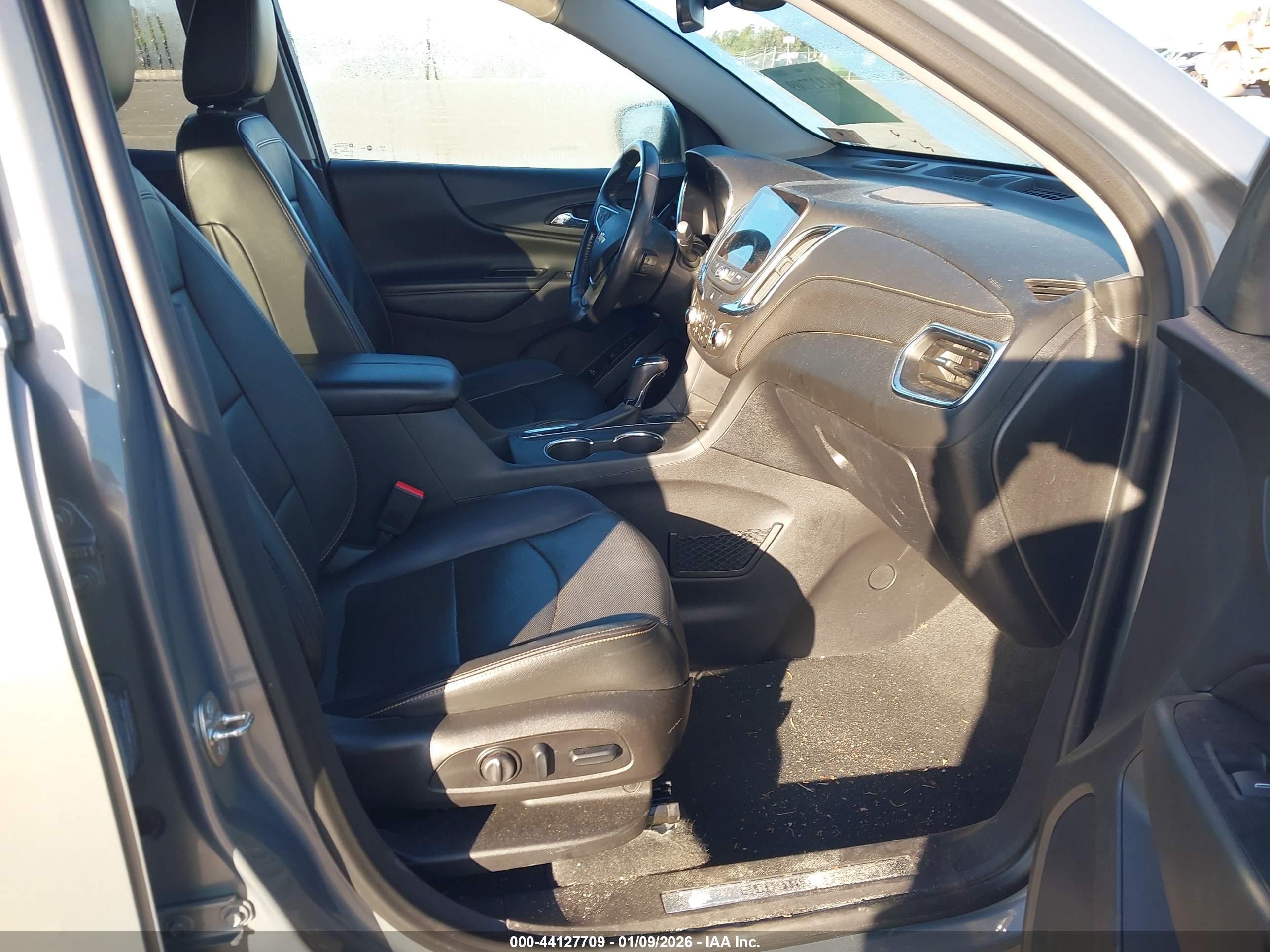 CHEVROLET EQUINOX image 5