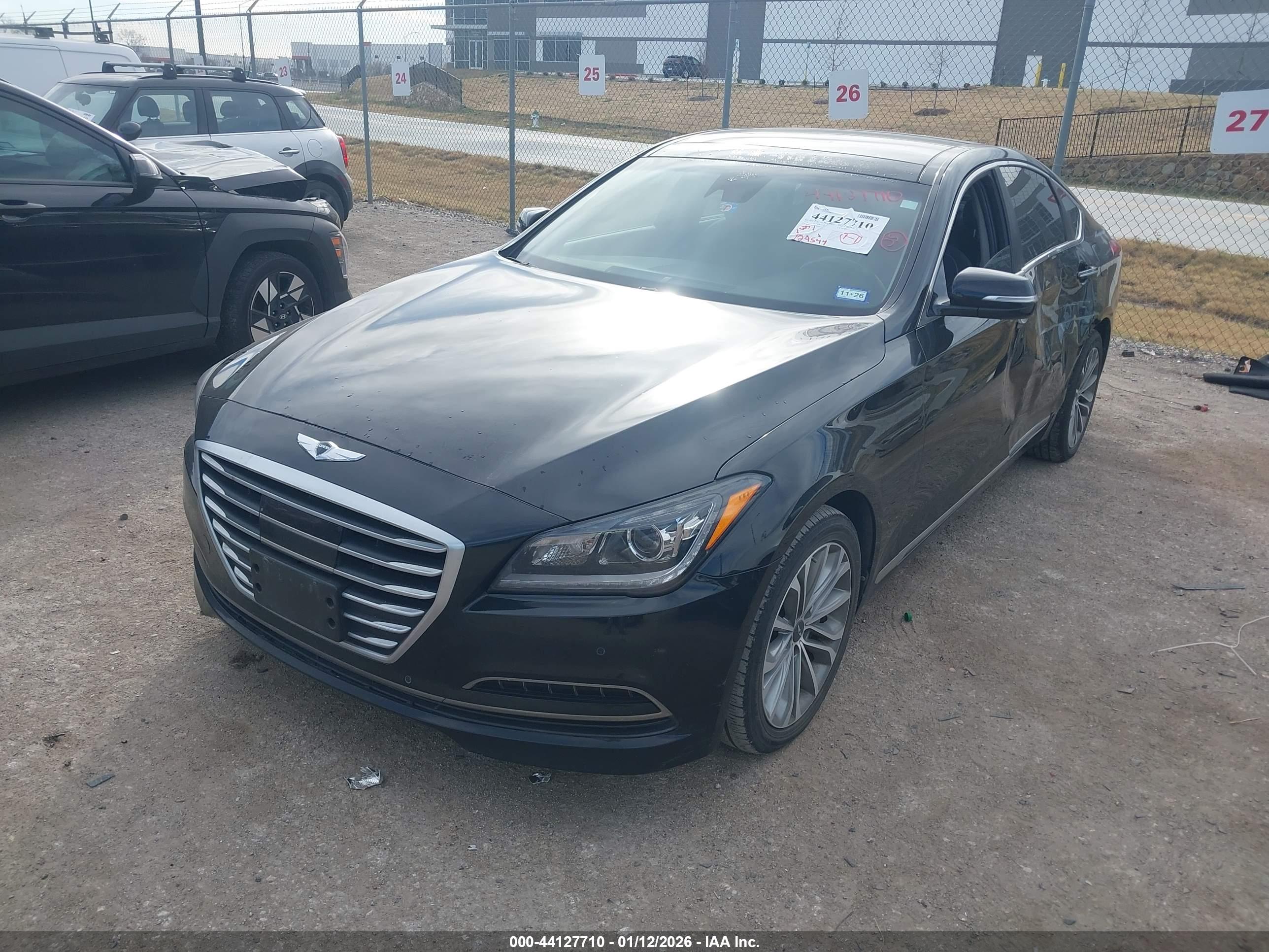 HYUNDAI GENESIS image 2