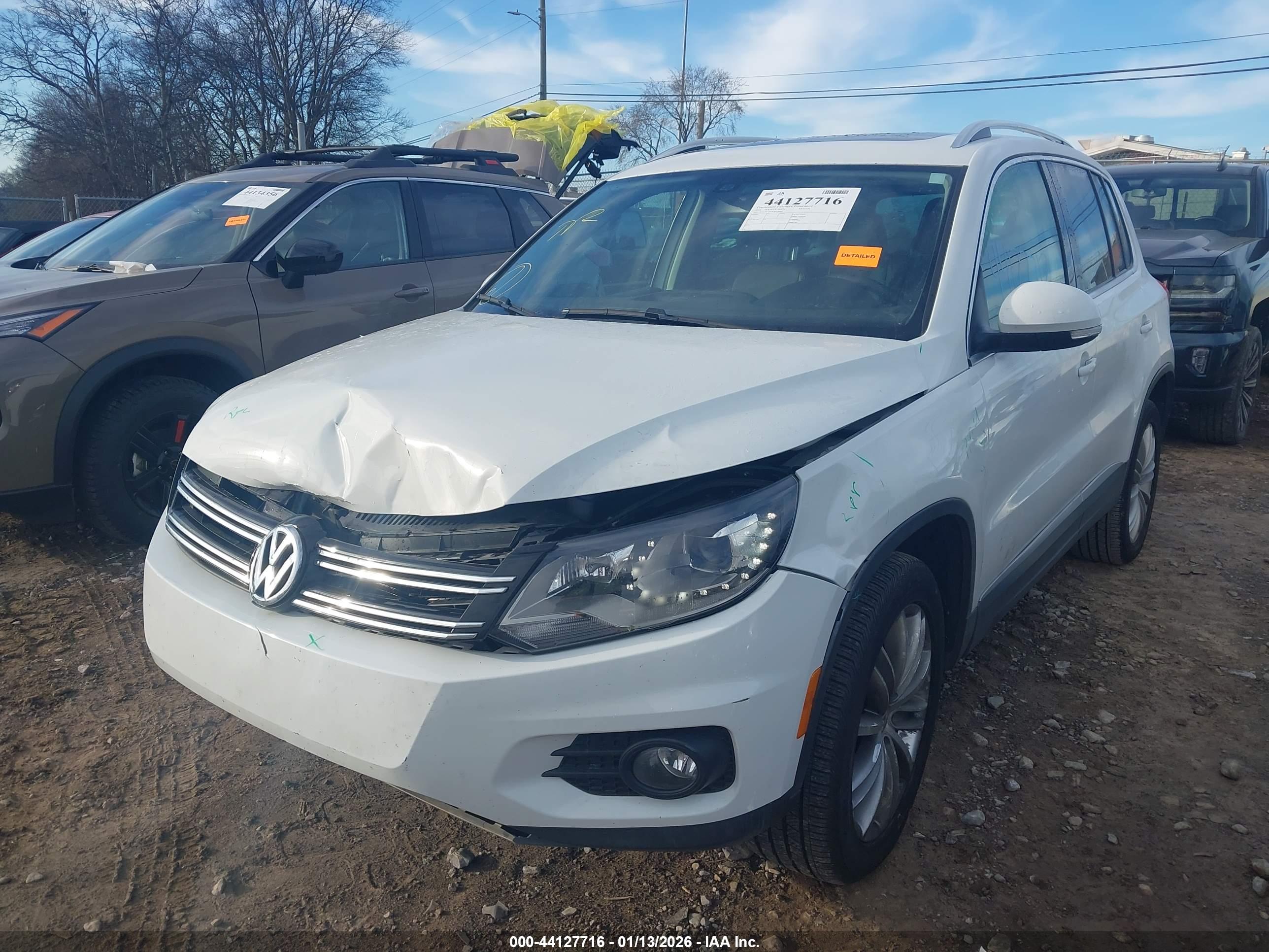 VOLKSWAGEN TIGUAN image 6