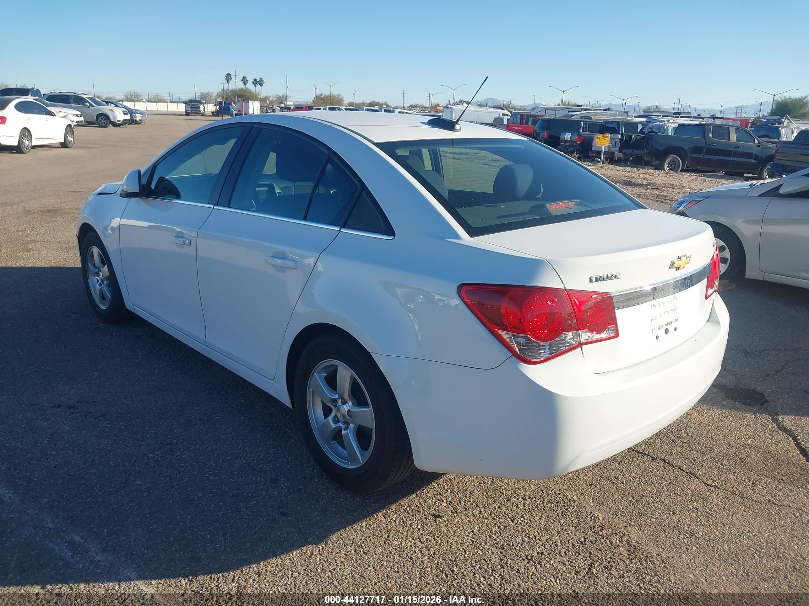 CHEVROLET CRUZE image 3