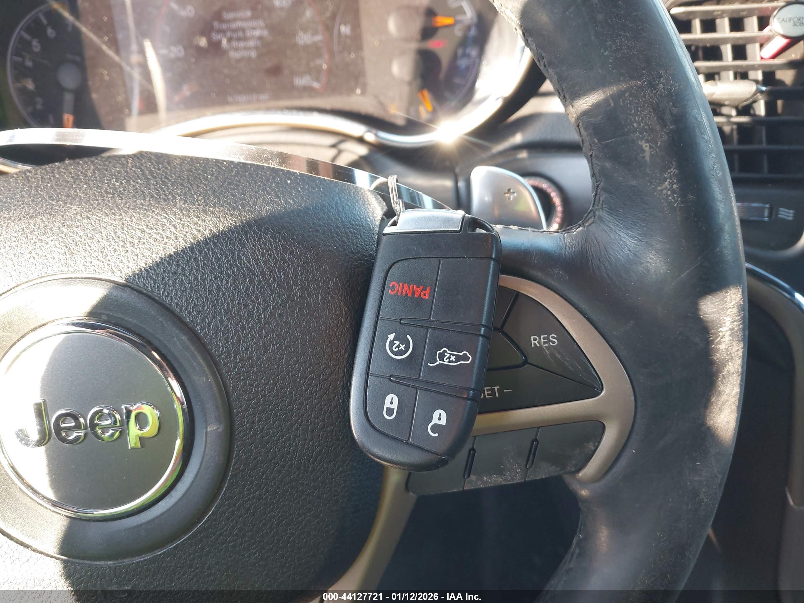 JEEP GRAND image 11