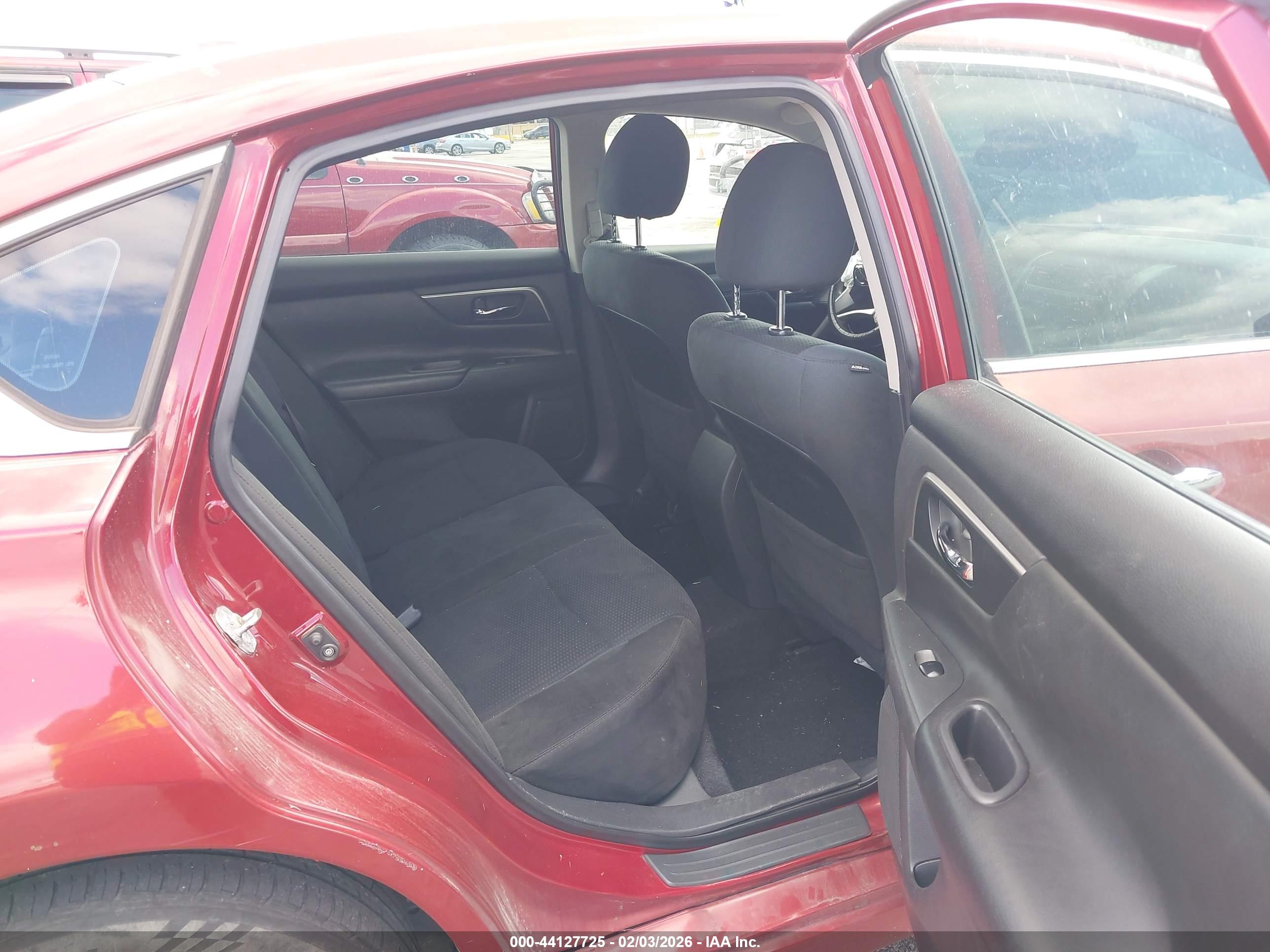 NISSAN ALTIMA image 8