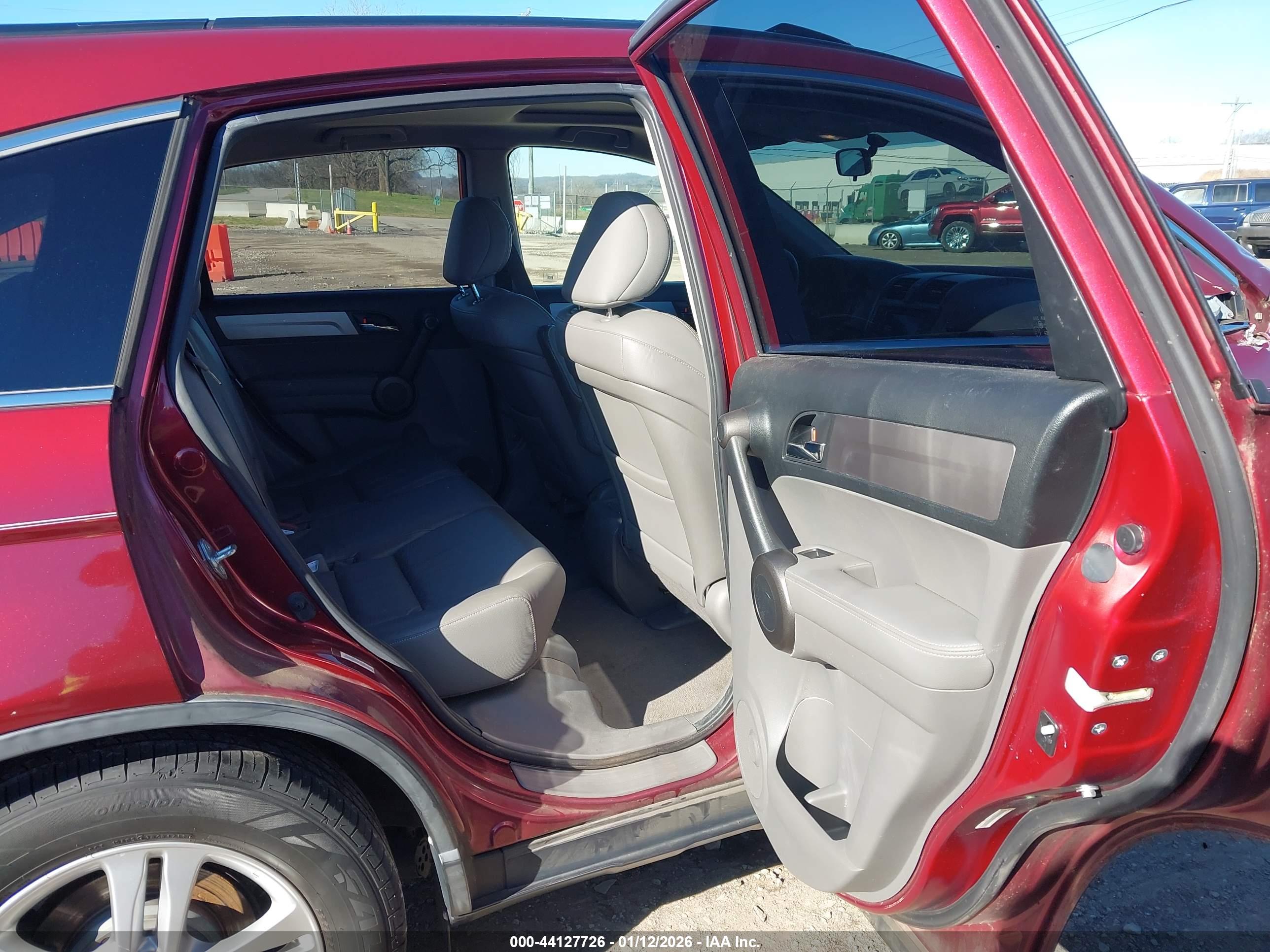 HONDA CR-V image 8