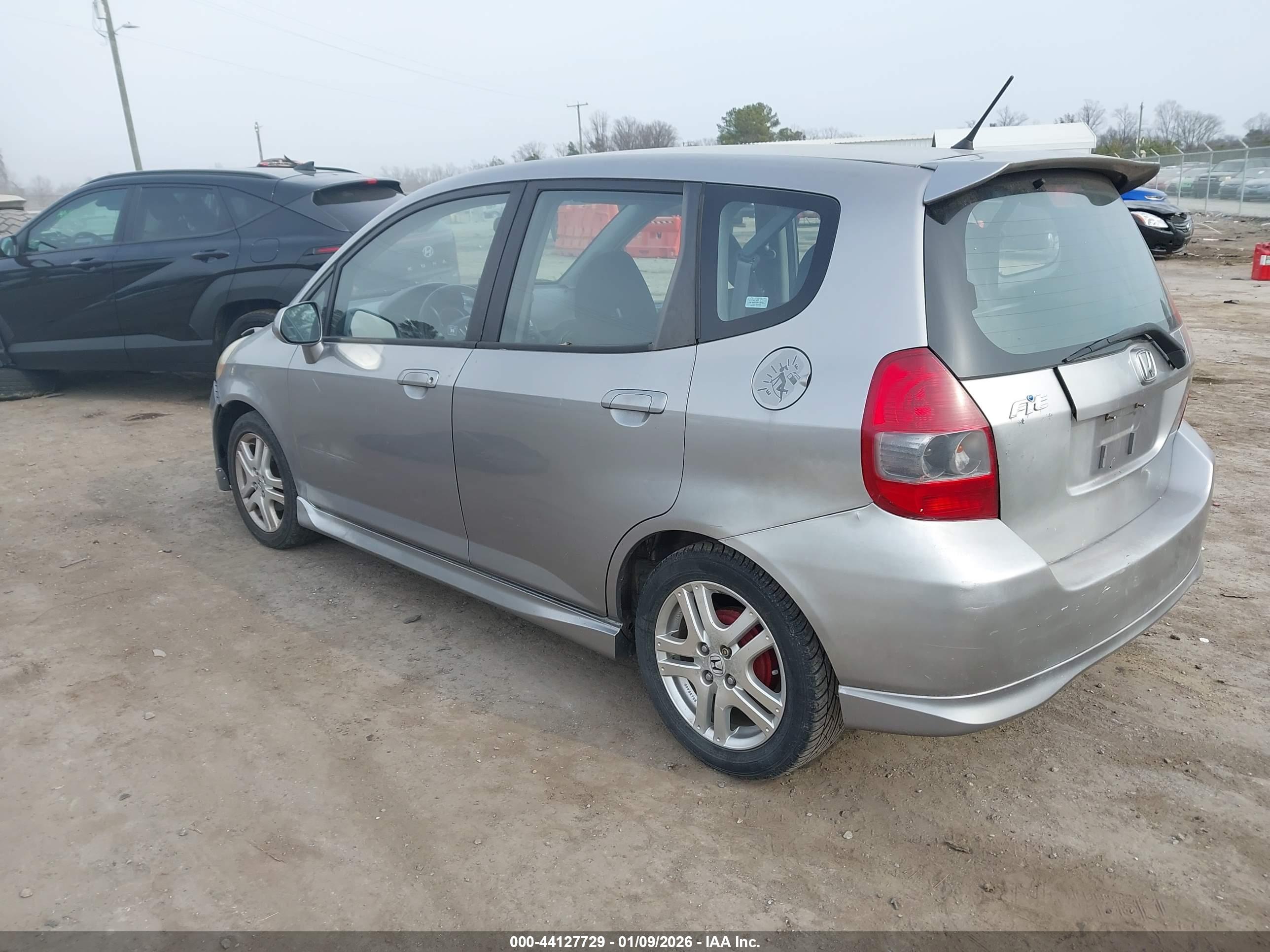 HONDA FIT image 3