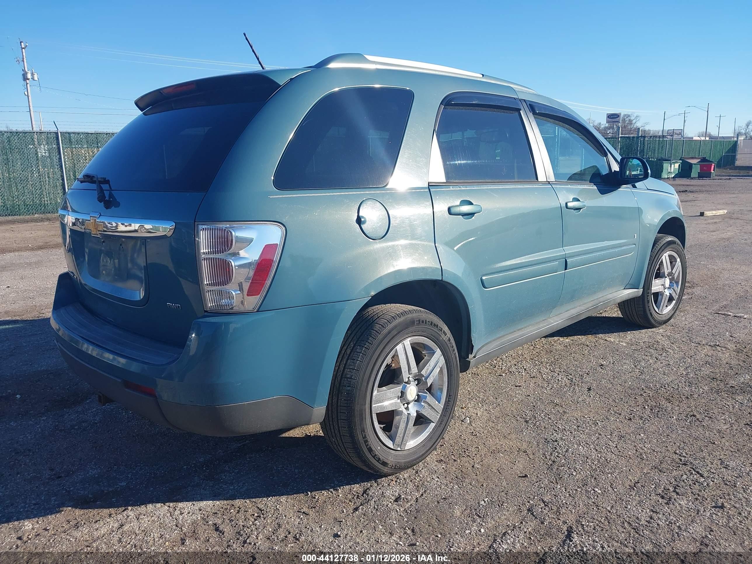 CHEVROLET EQUINOX image 4
