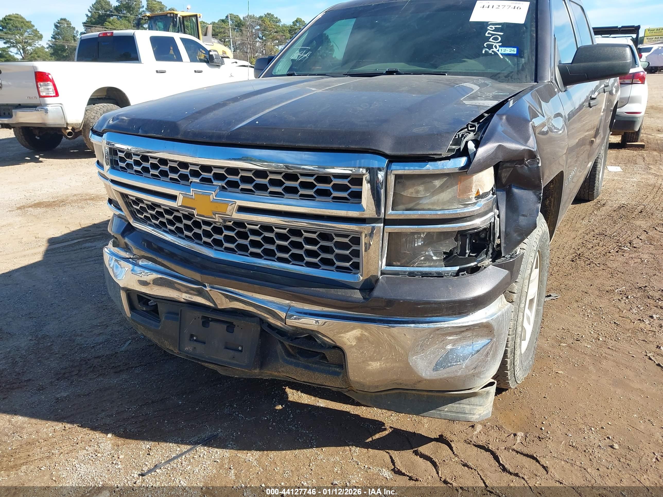 CHEVROLET SILVERADO image 6
