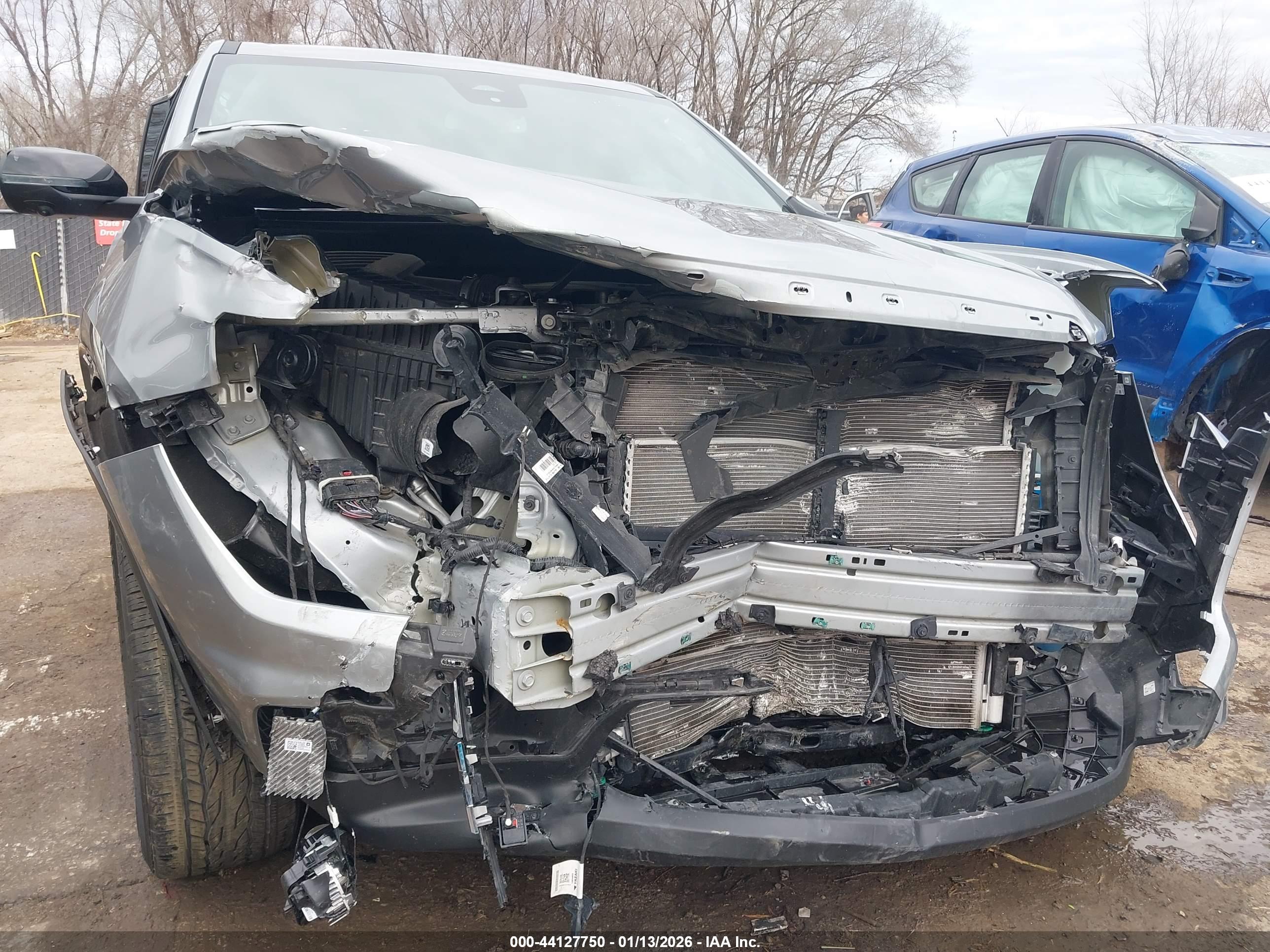GMC ACADIA image 6