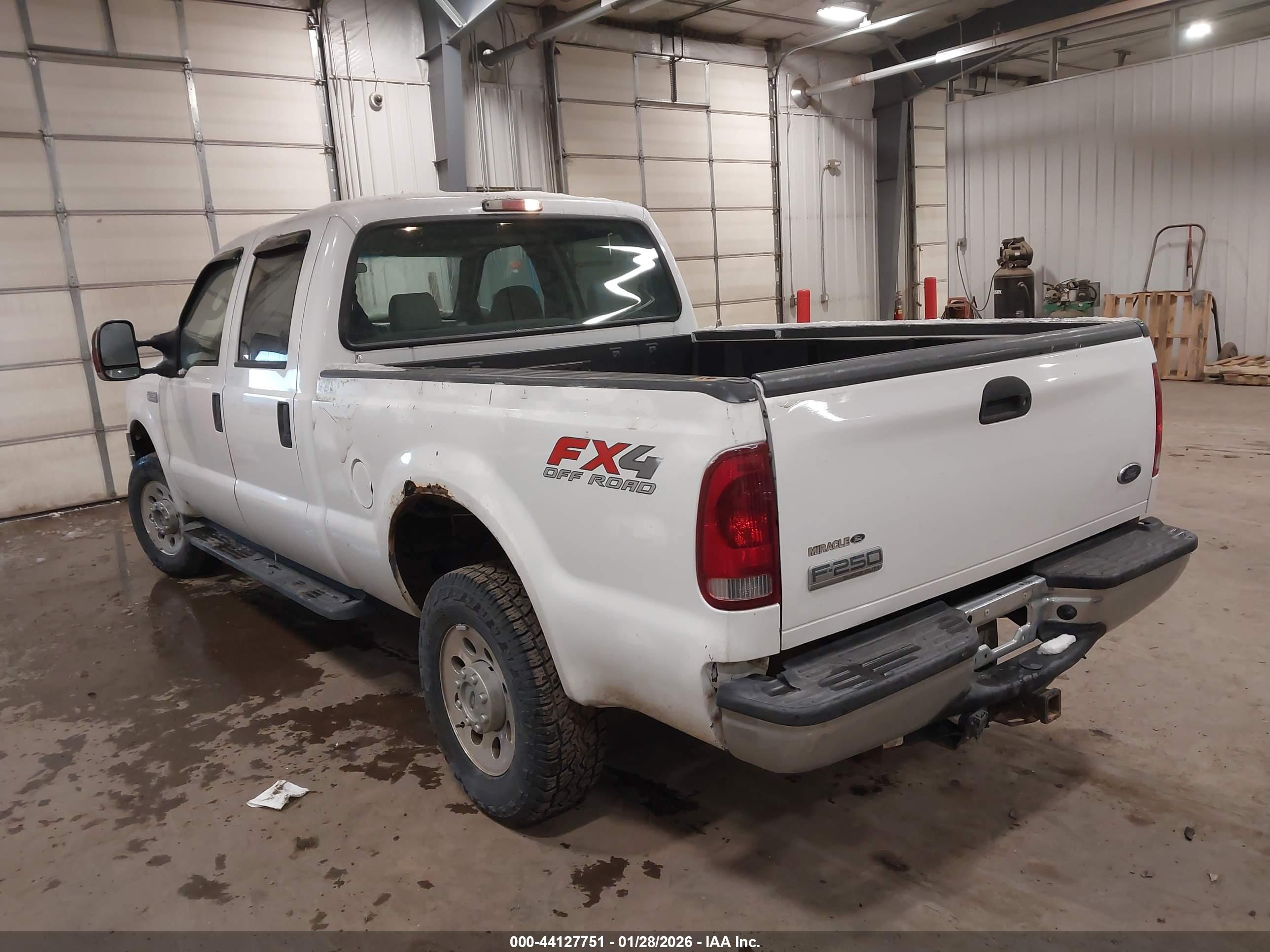 FORD F250 image 3