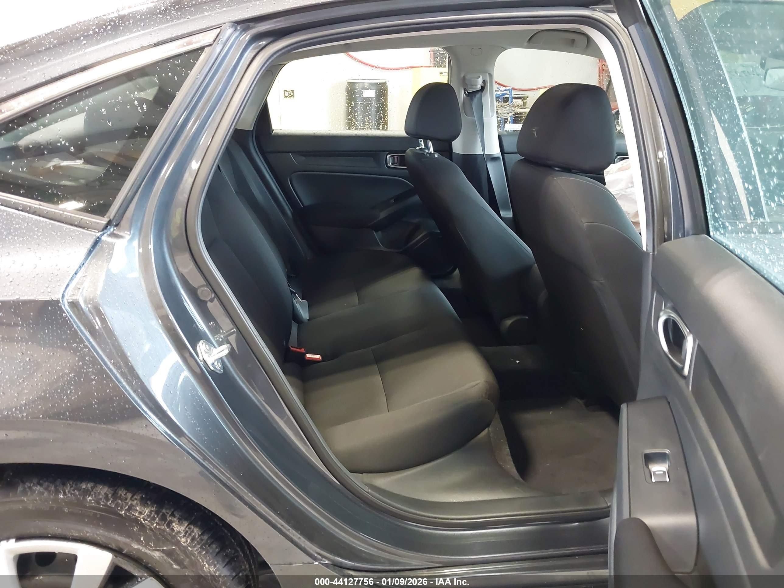 HONDA CIVIC image 8