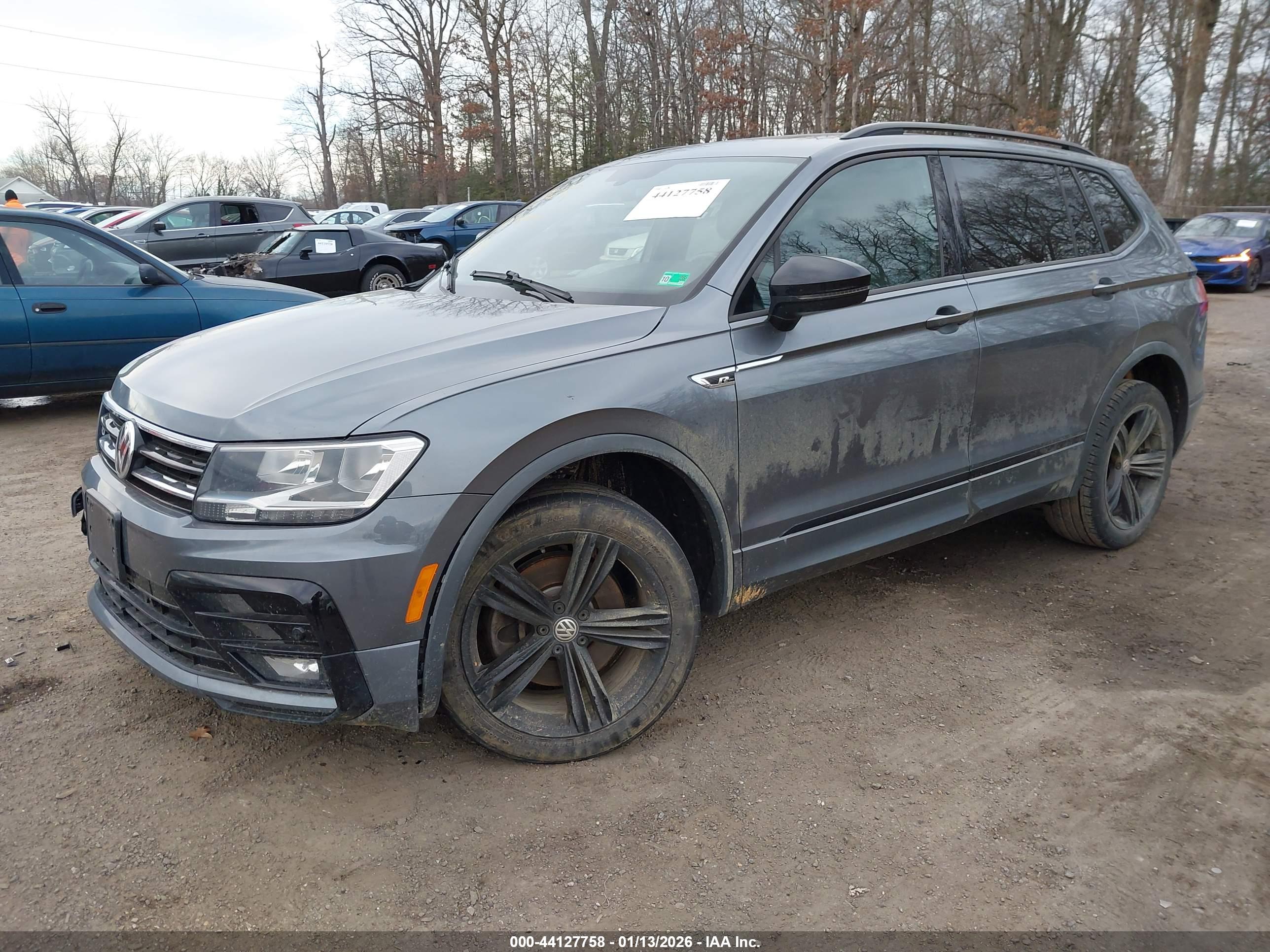 VOLKSWAGEN TIGUAN image 2