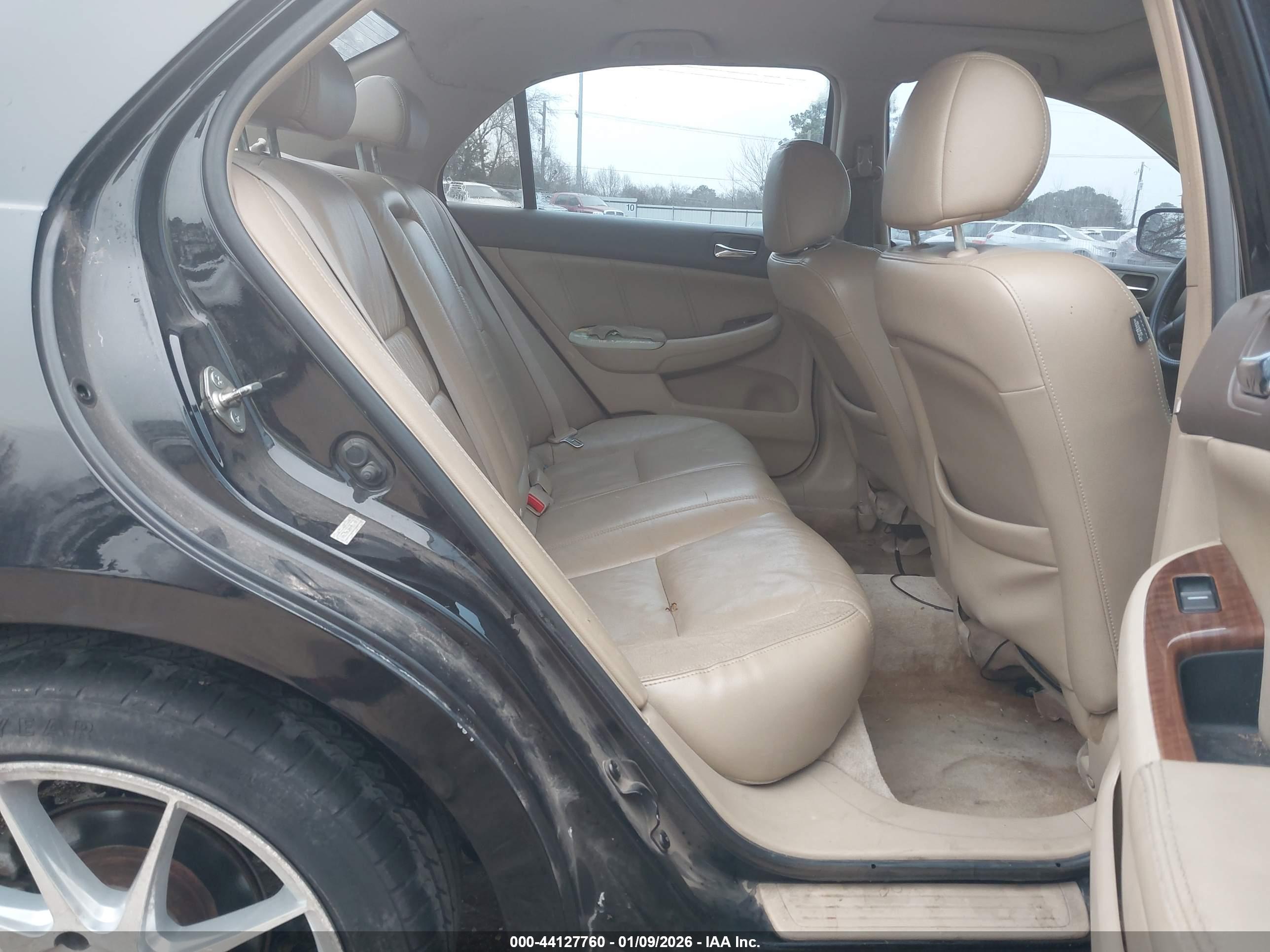 HONDA ACCORD image 8