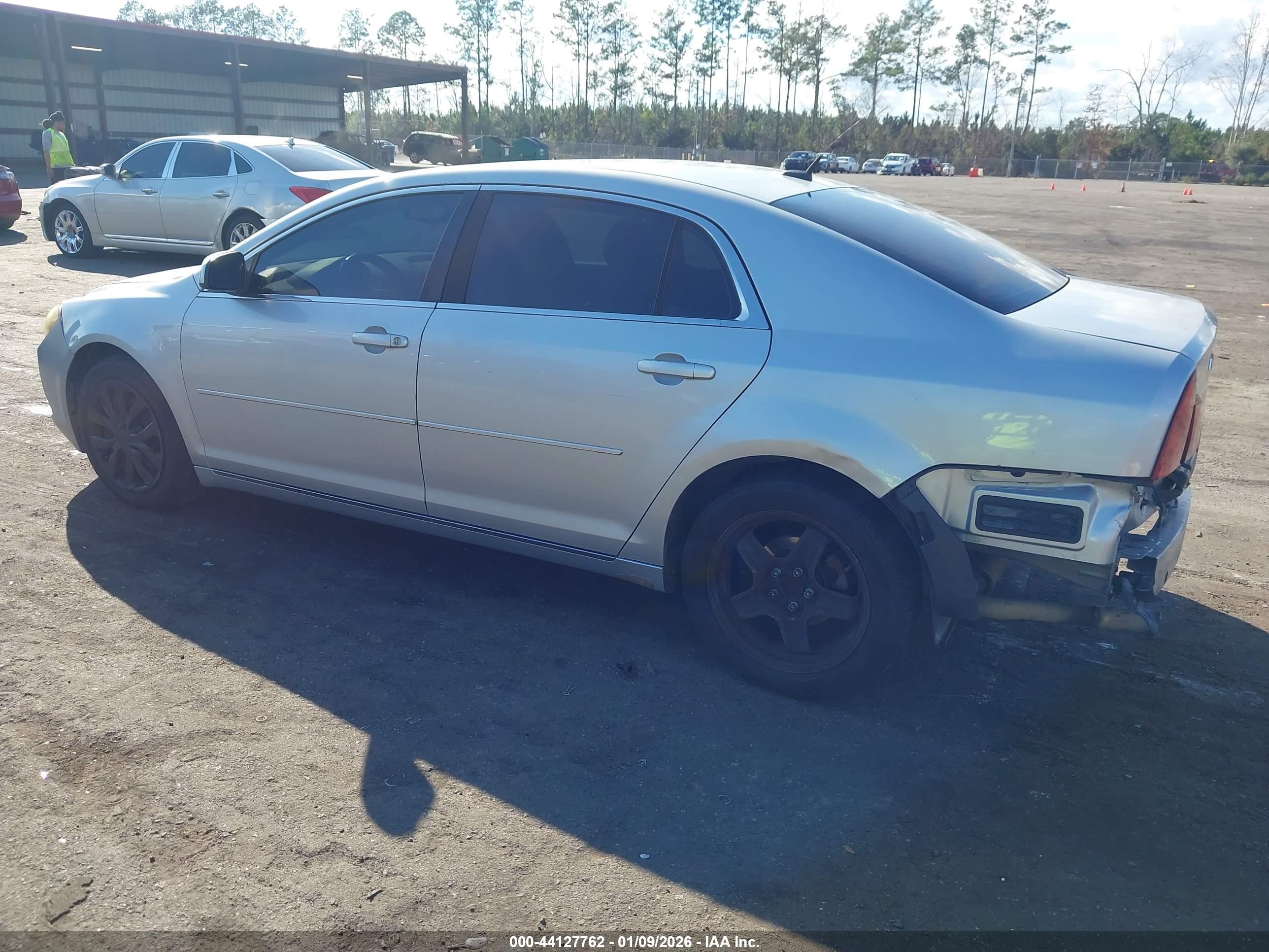 CHEVROLET MALIBU image 3