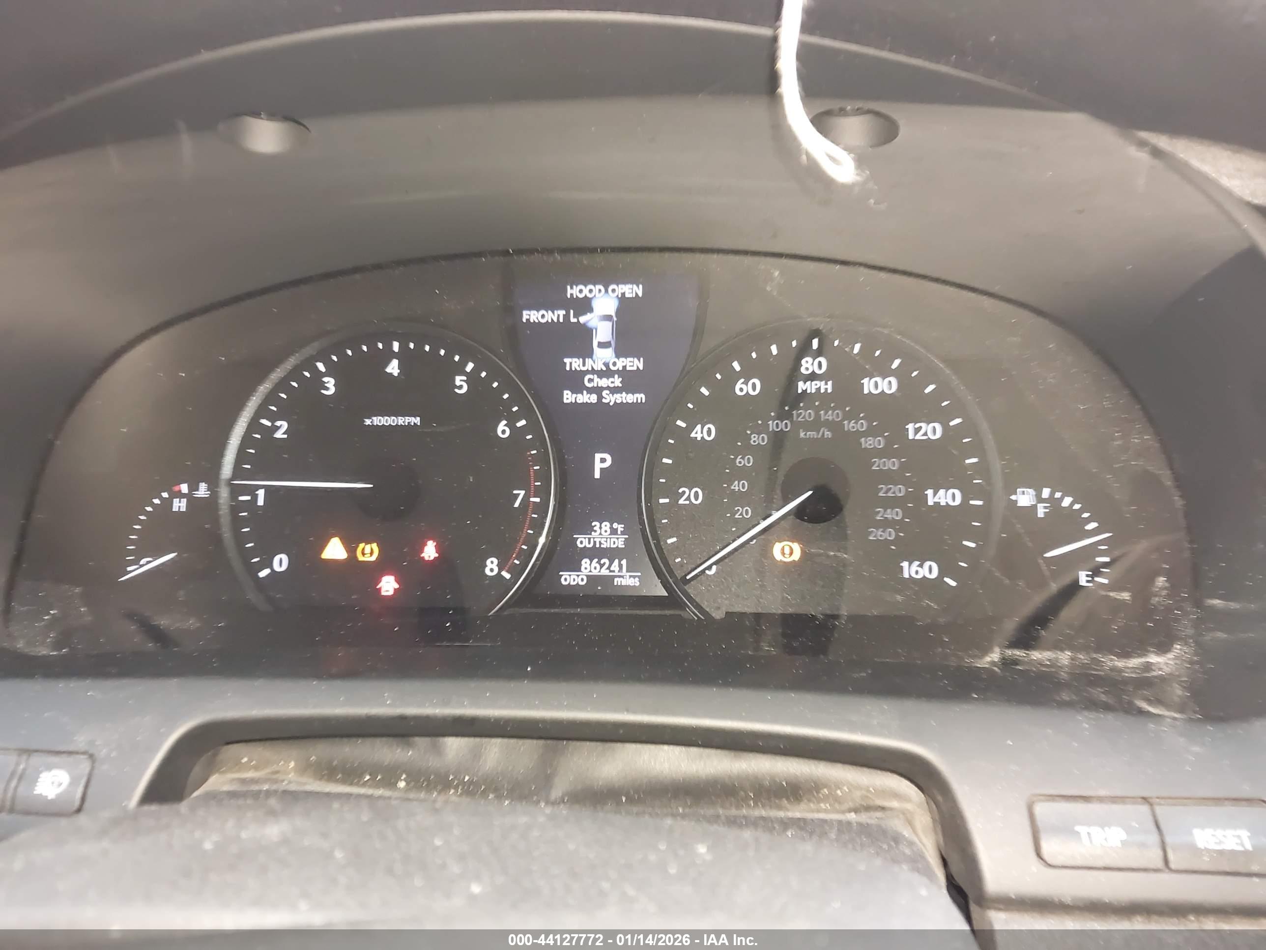 LEXUS LS image 7
