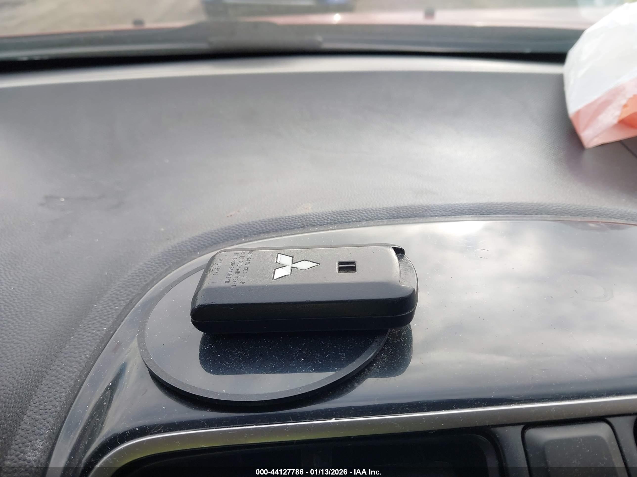 MITSUBISHI MIRAGE image 11