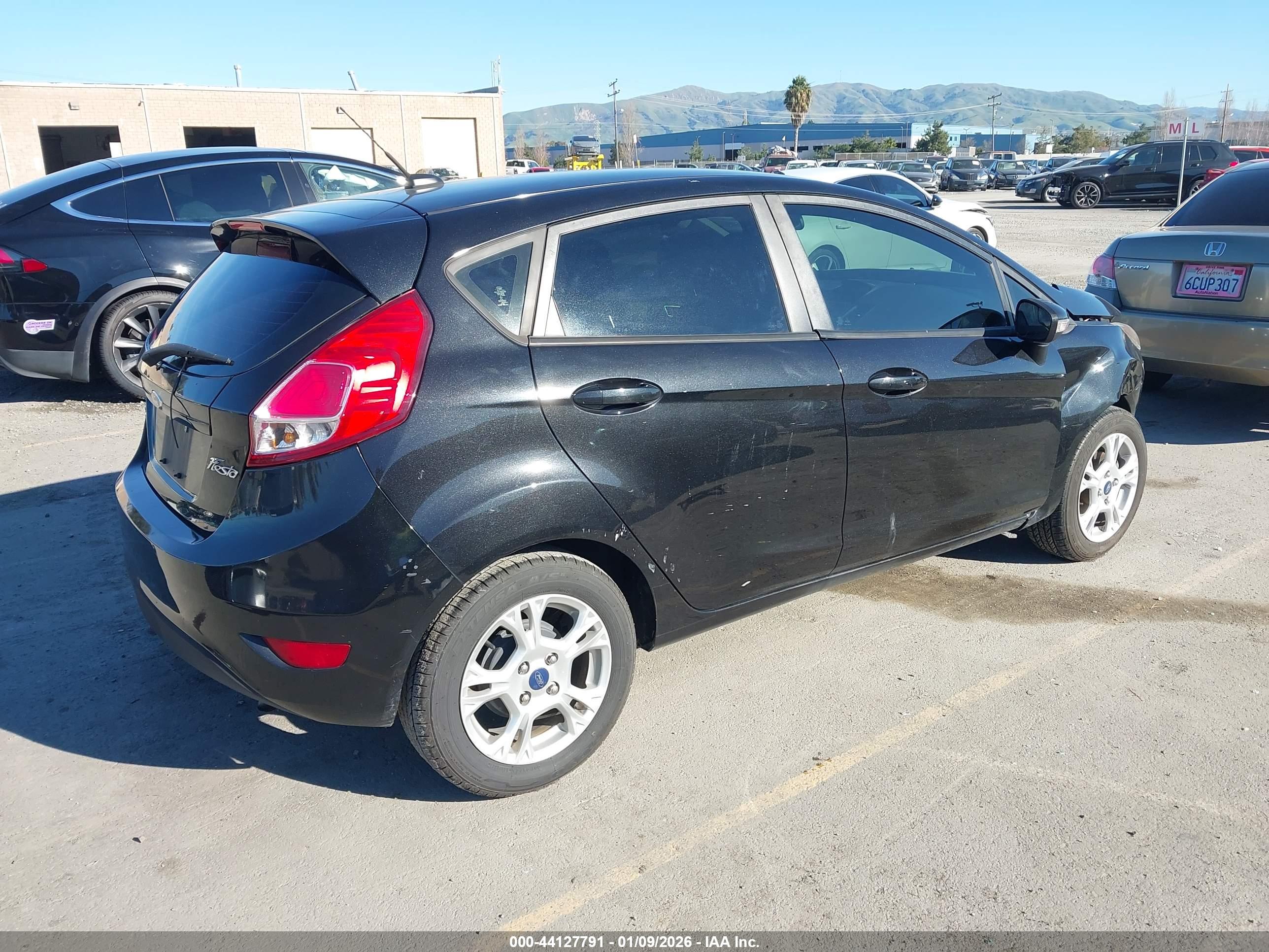 FORD FIESTA image 4
