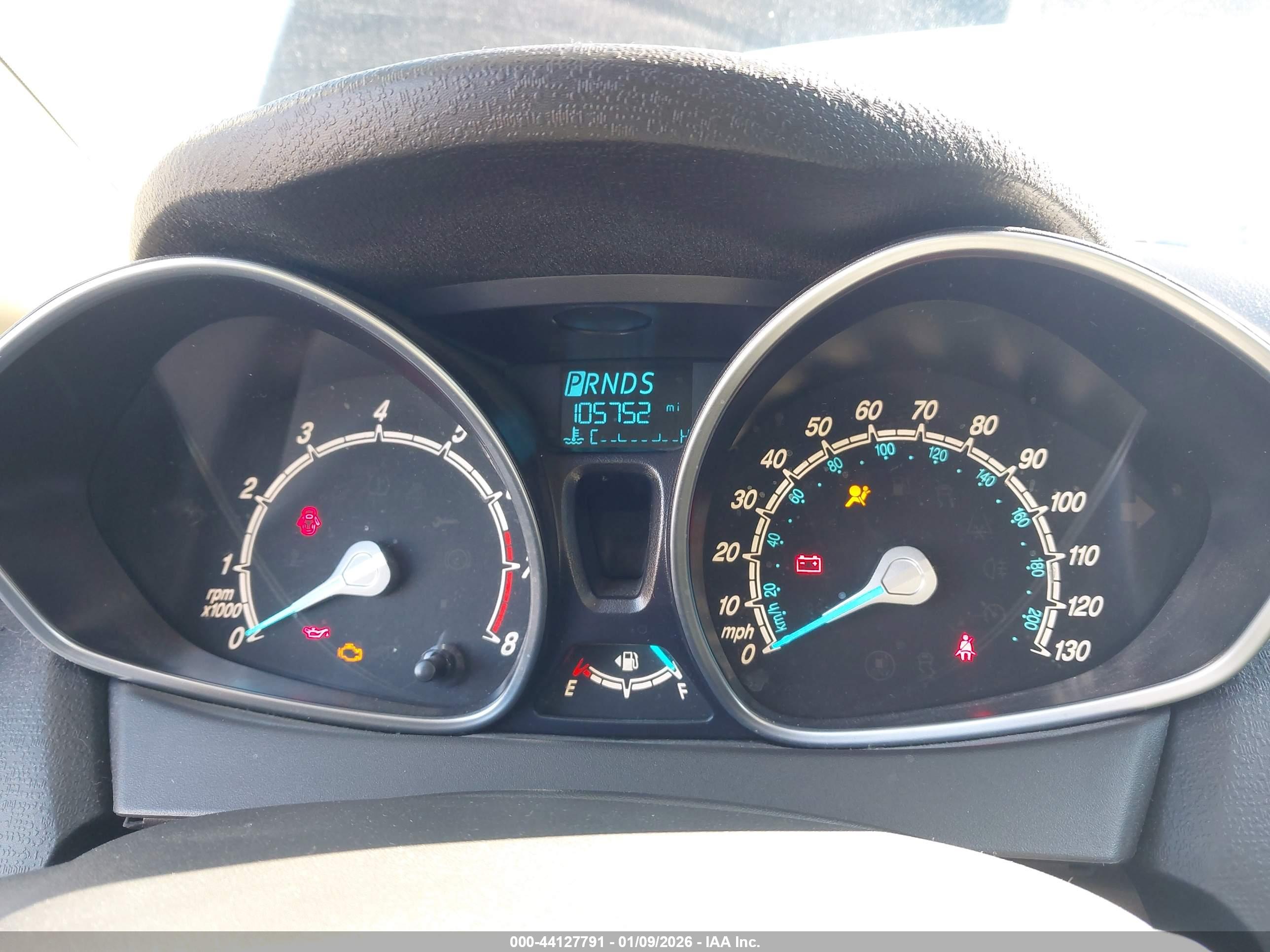FORD FIESTA image 7