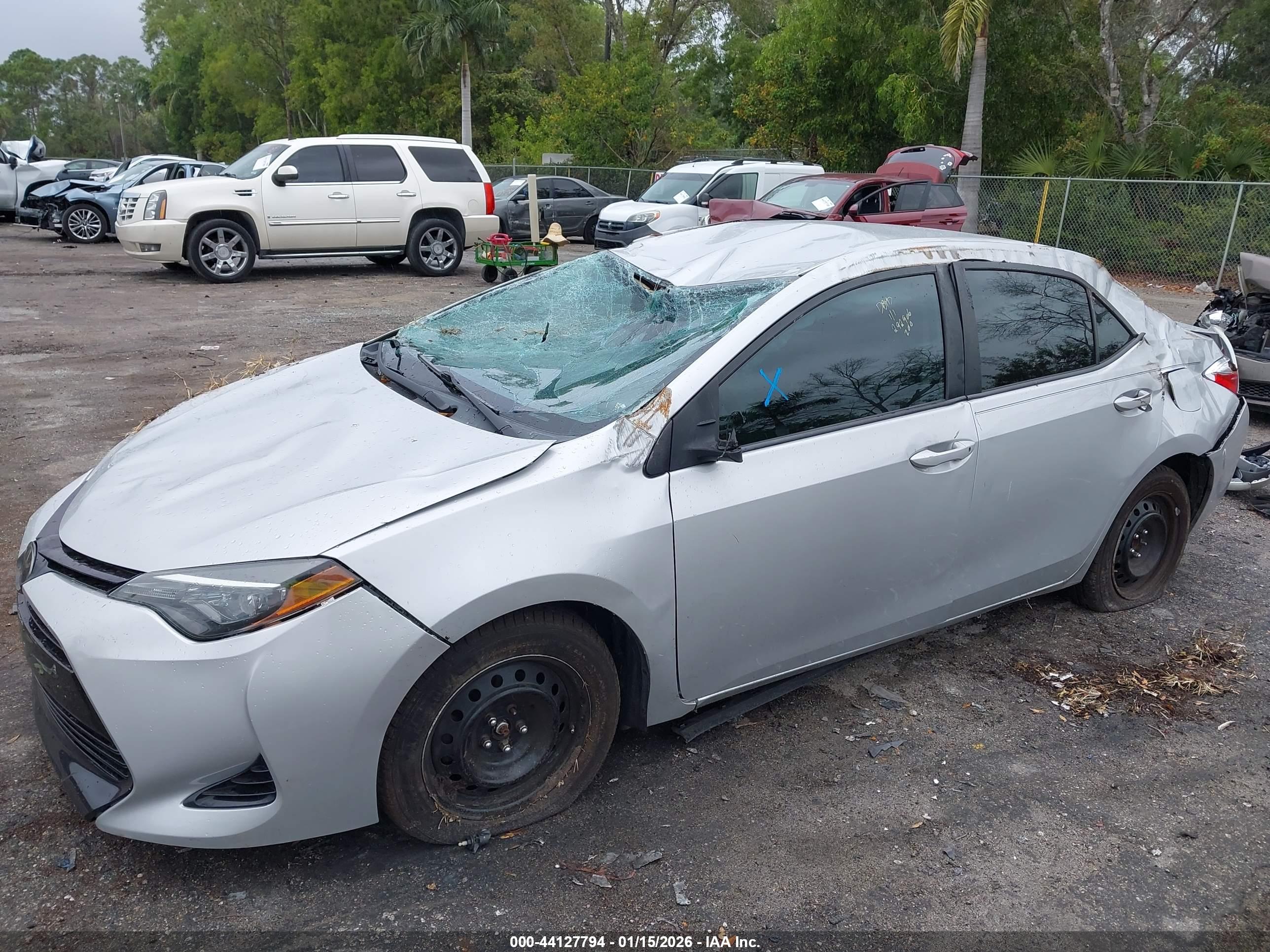 TOYOTA COROLLA image 6