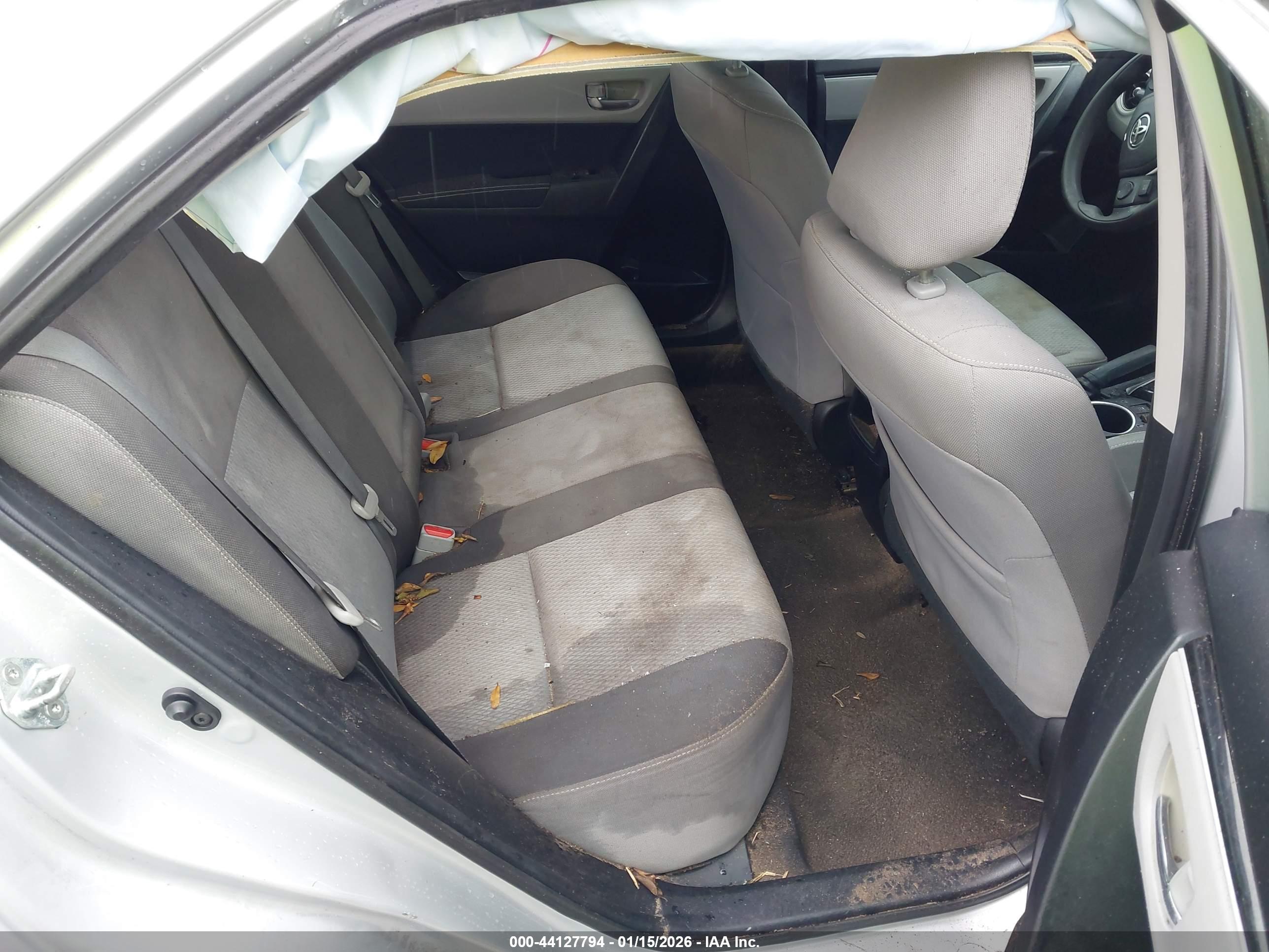 TOYOTA COROLLA image 8
