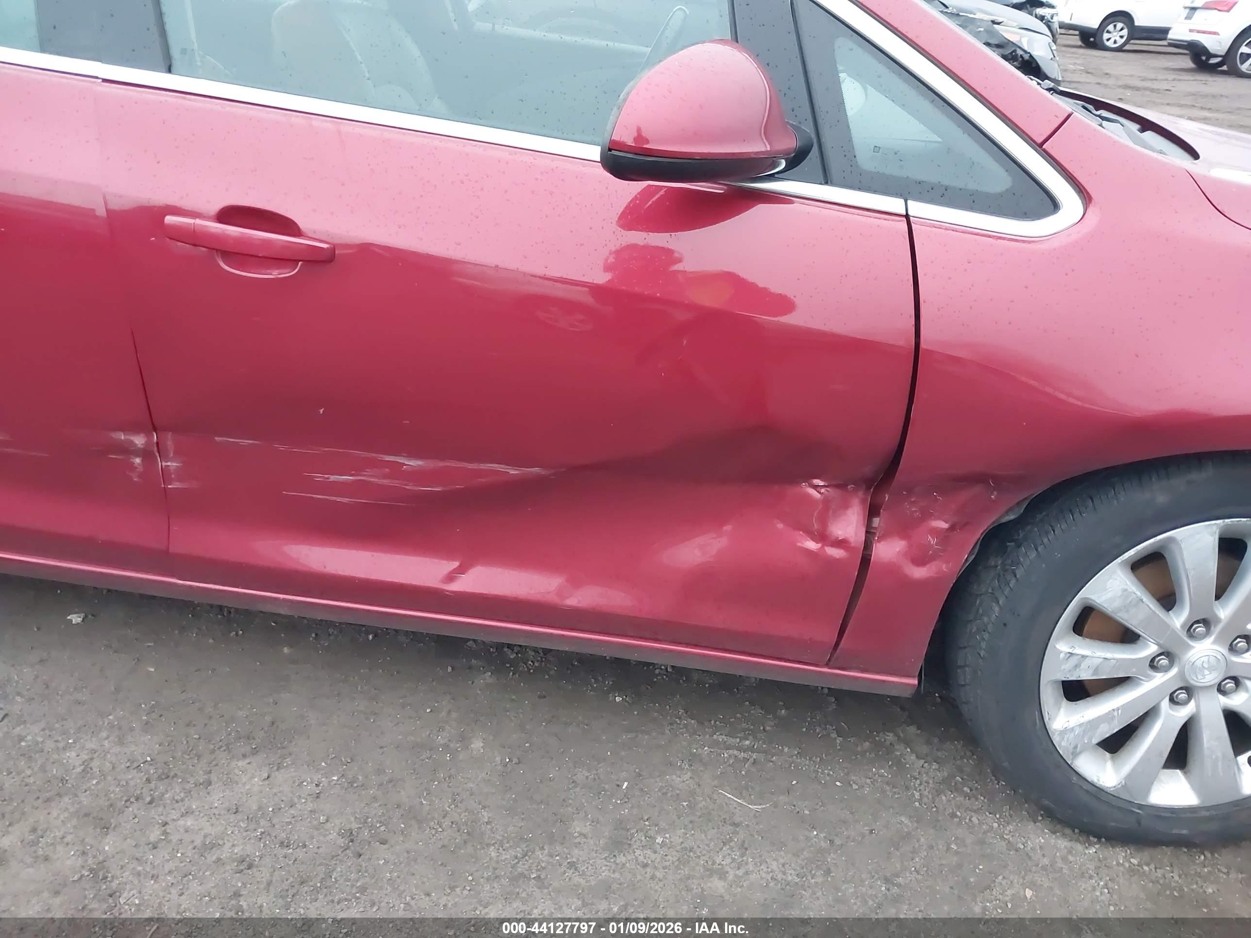 BUICK VERANO image 6