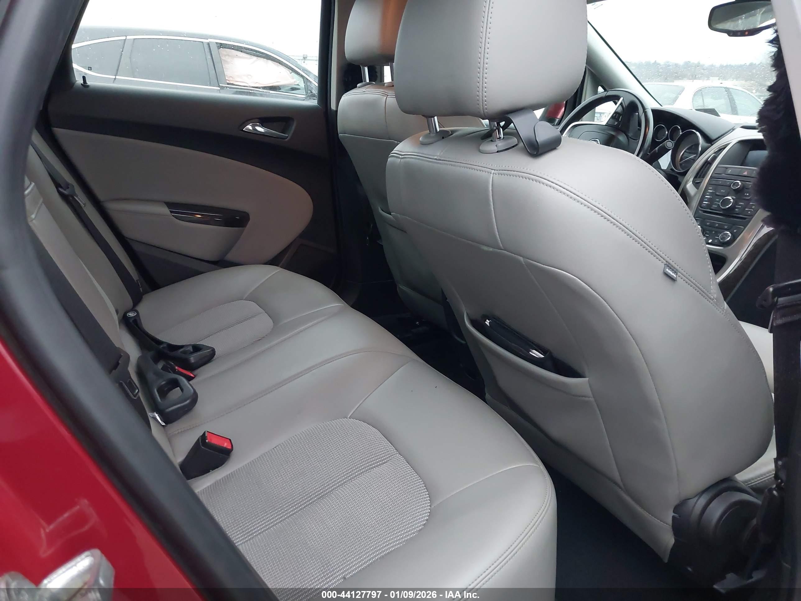 BUICK VERANO image 8