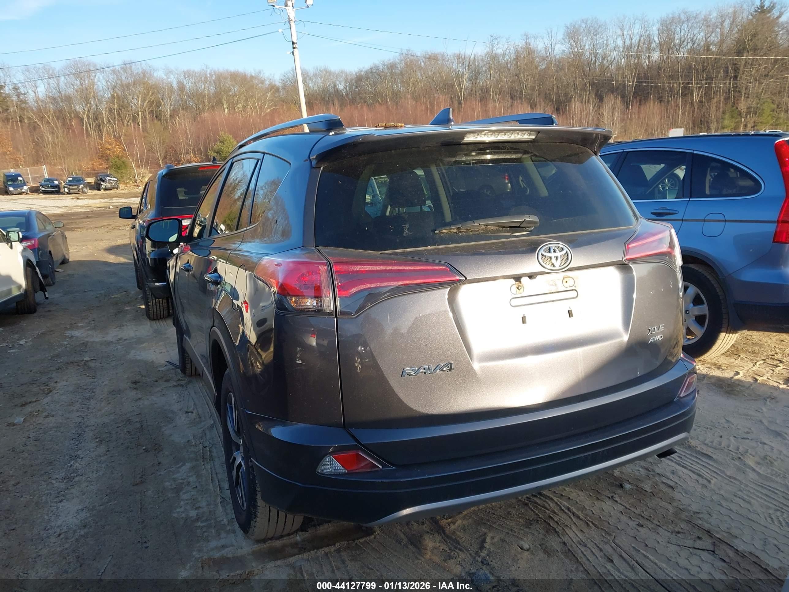 TOYOTA RAV4 image 3