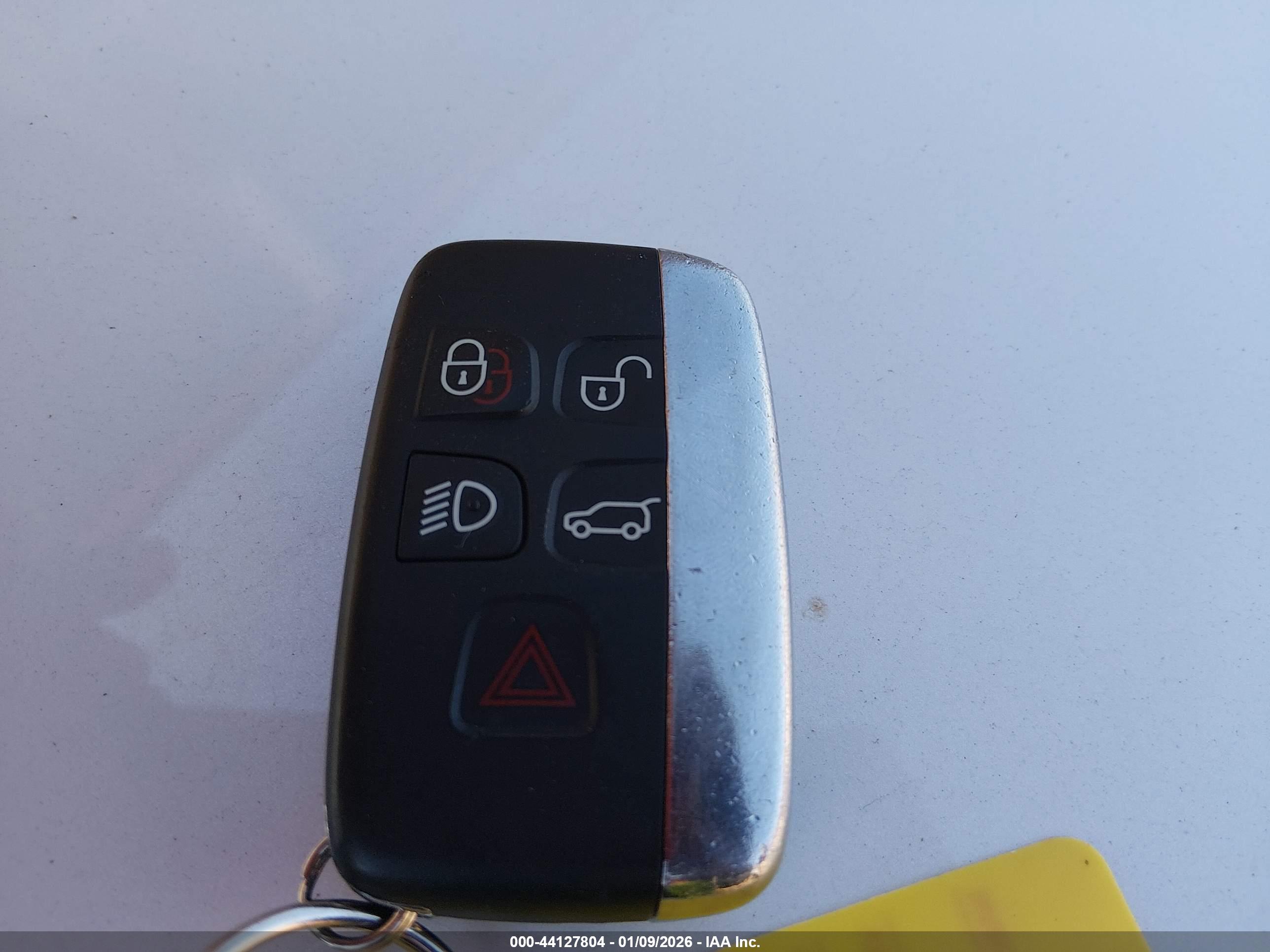 LAND ROVER image 11