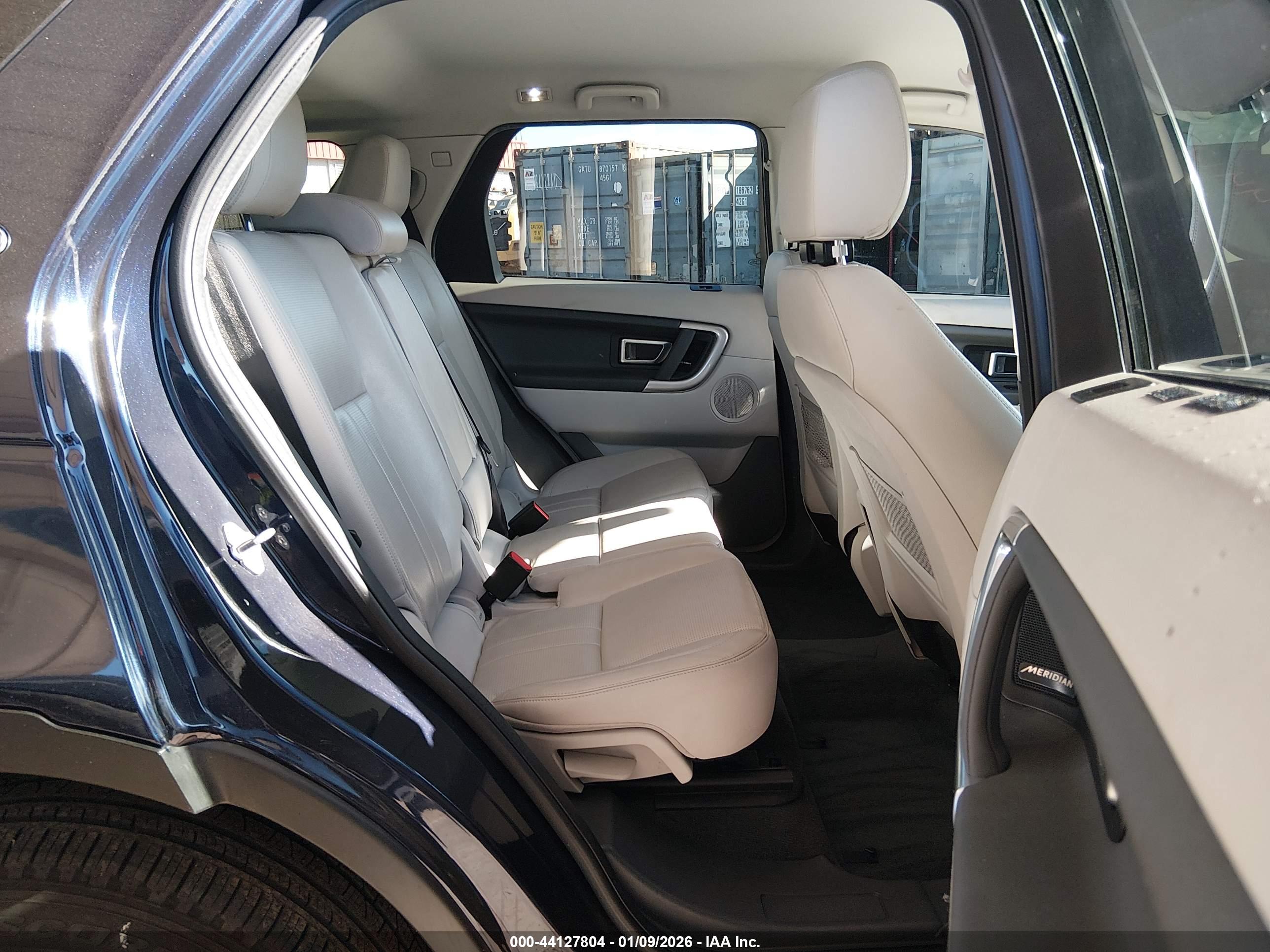 LAND ROVER image 8