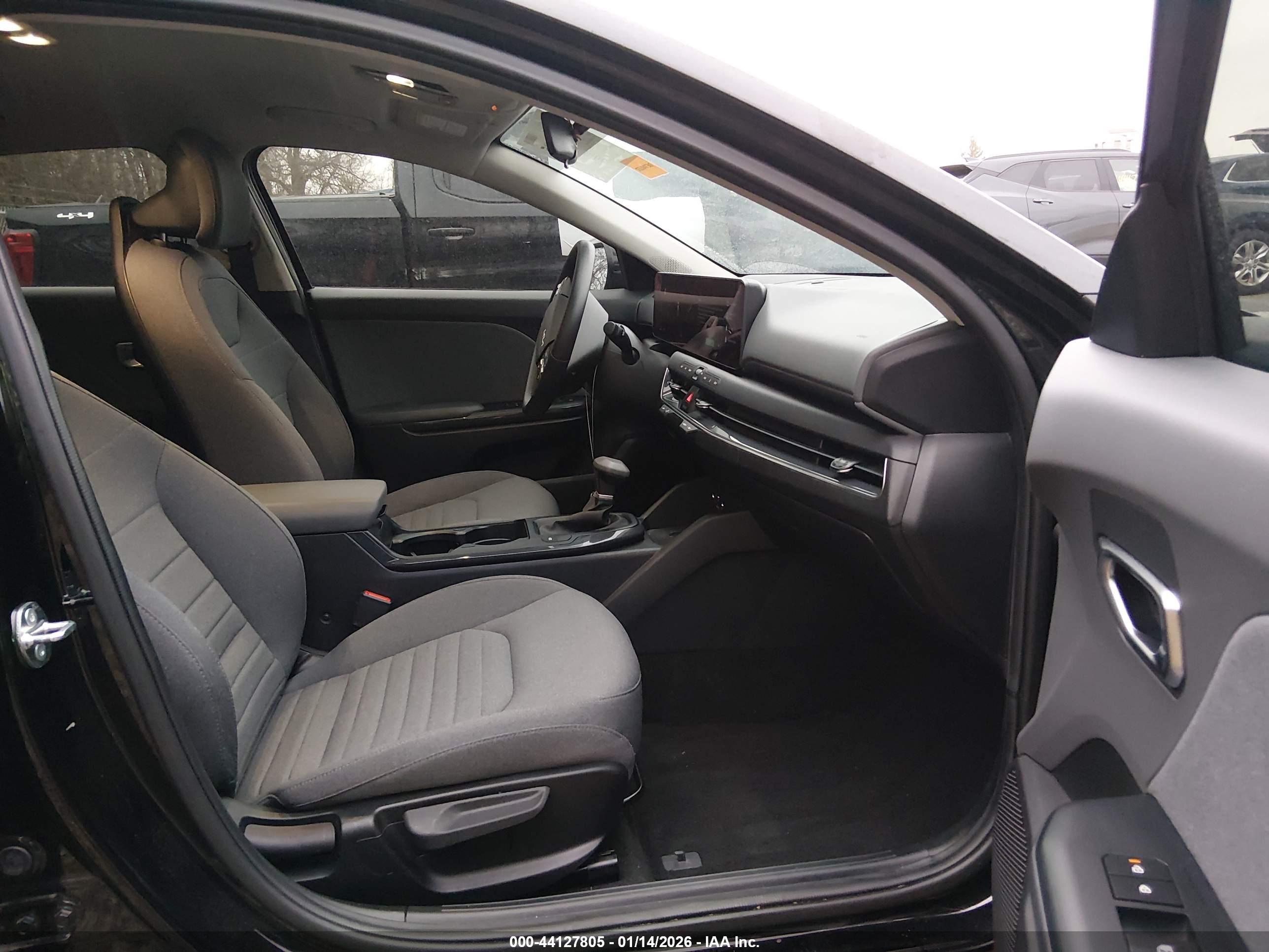 KIA K4 image 5