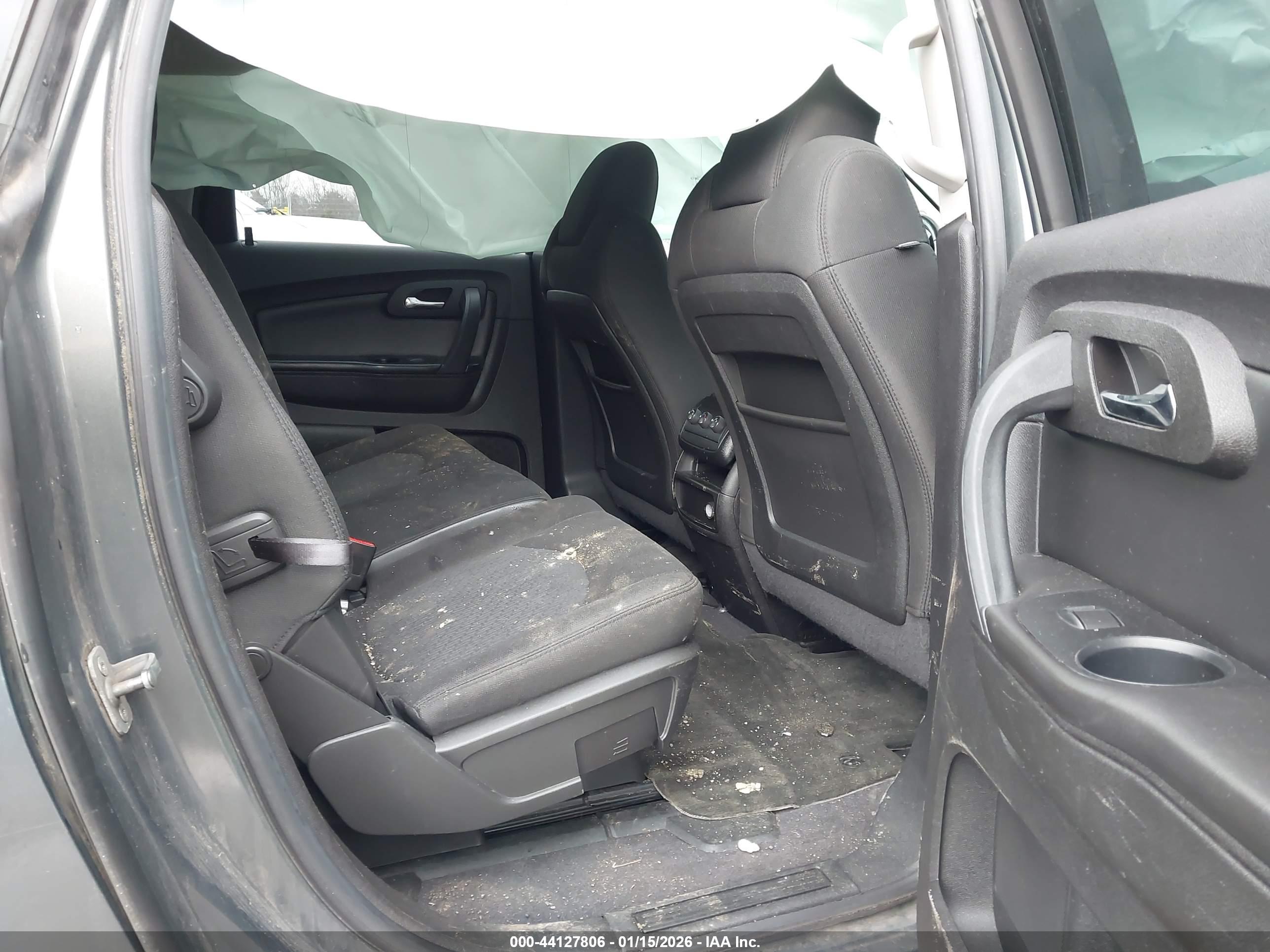 CHEVROLET TRAVERSE image 8