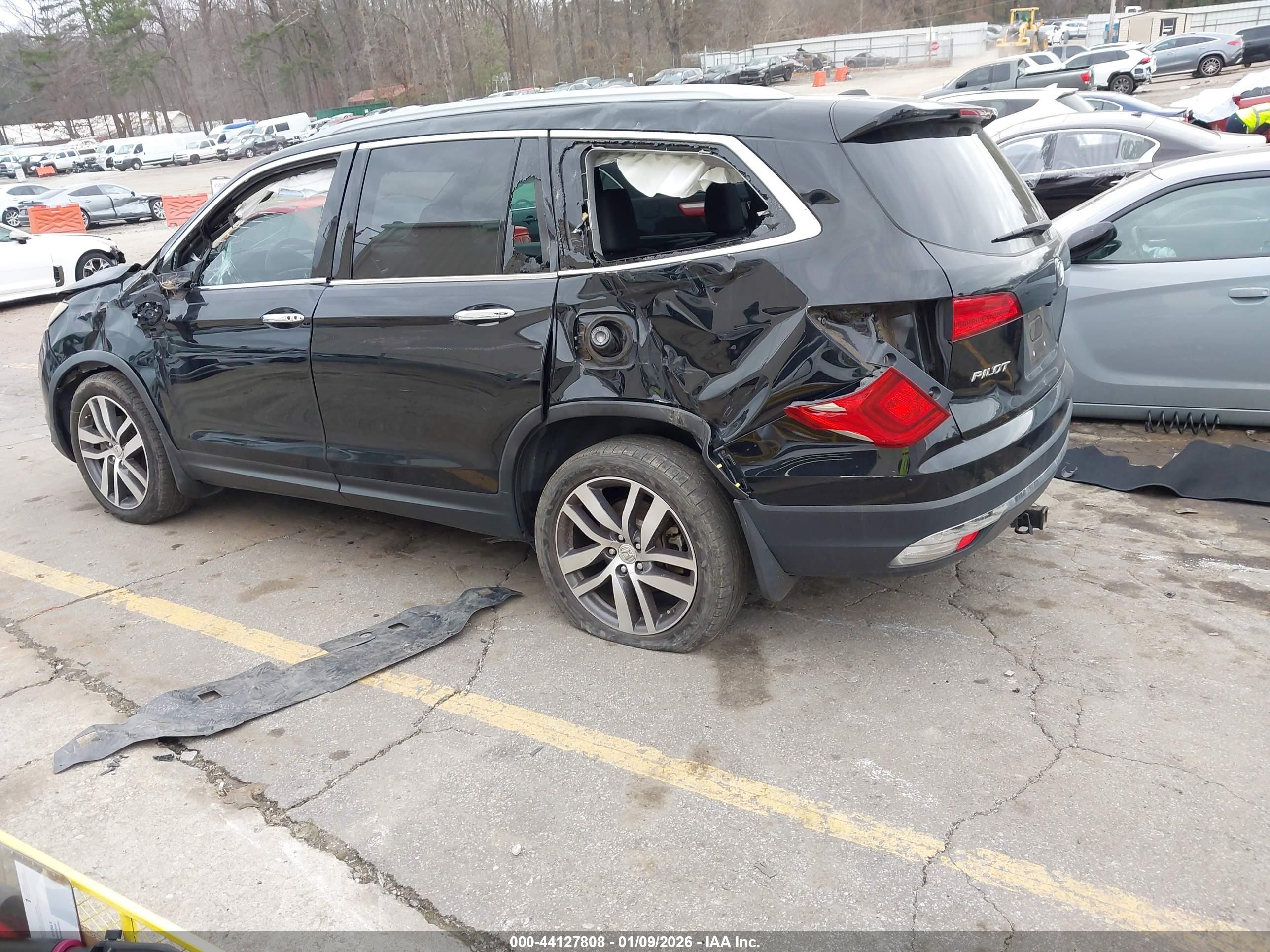 HONDA PILOT image 3