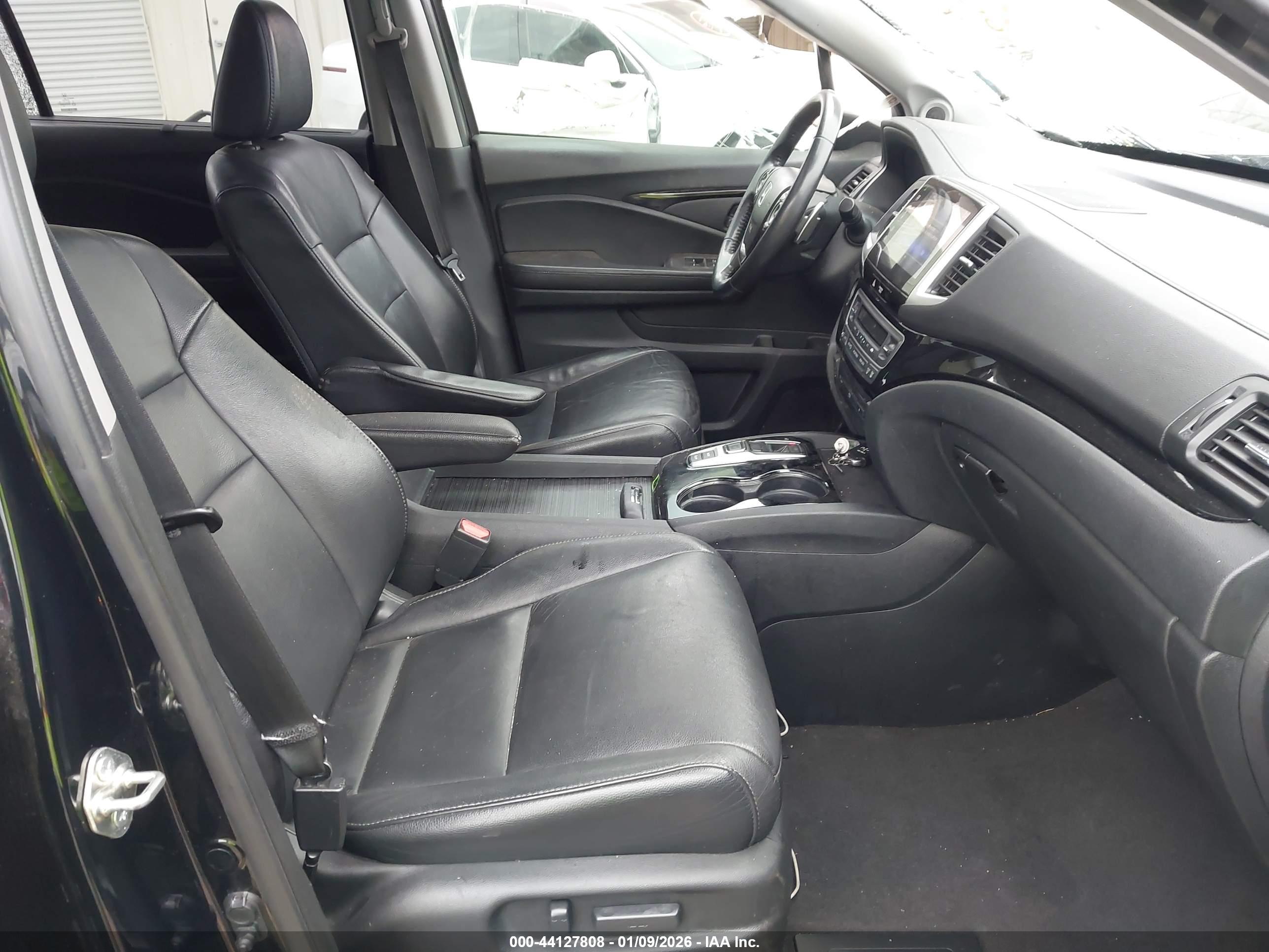 HONDA PILOT image 5