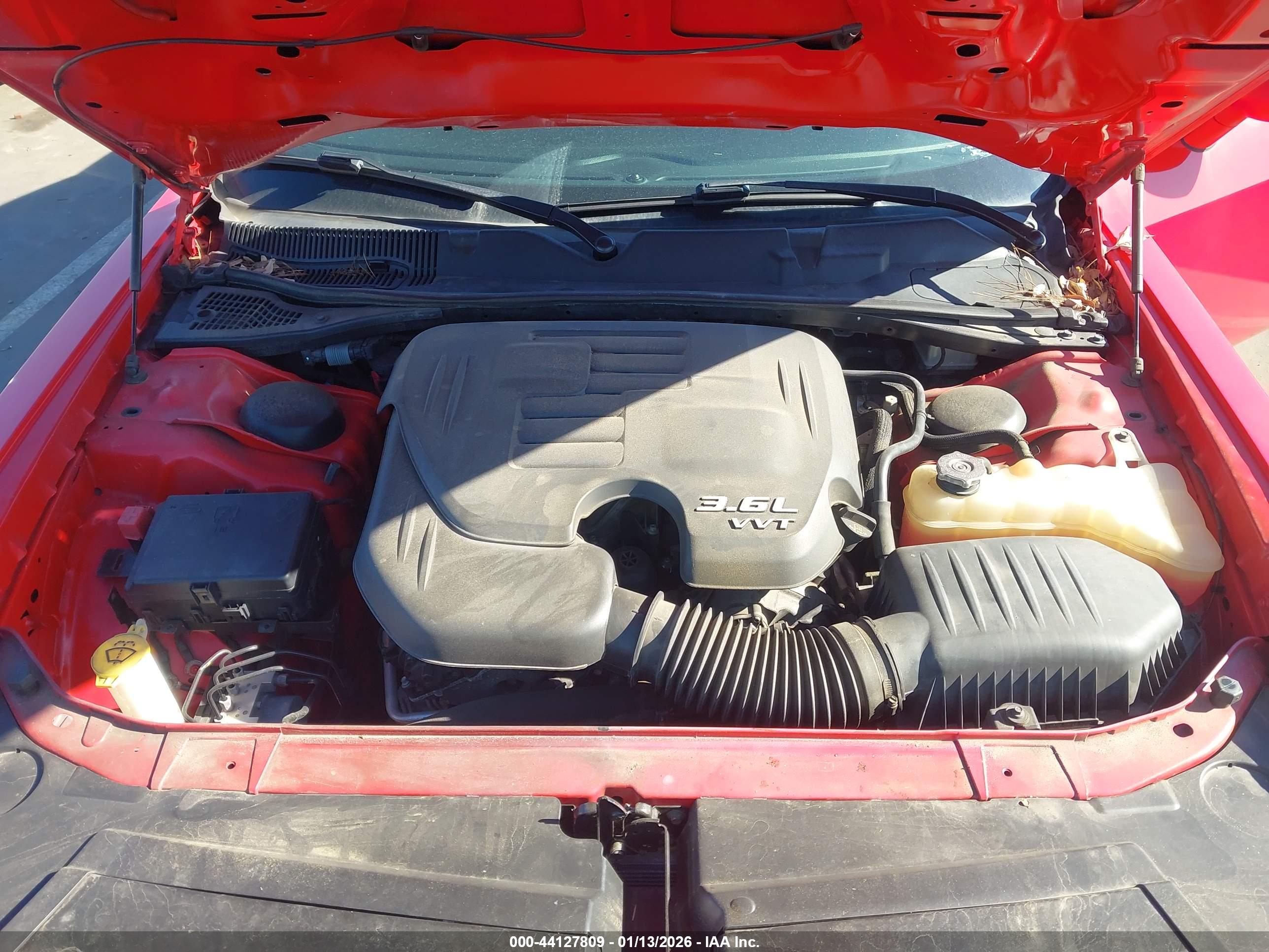 DODGE CHALLENGER image 10