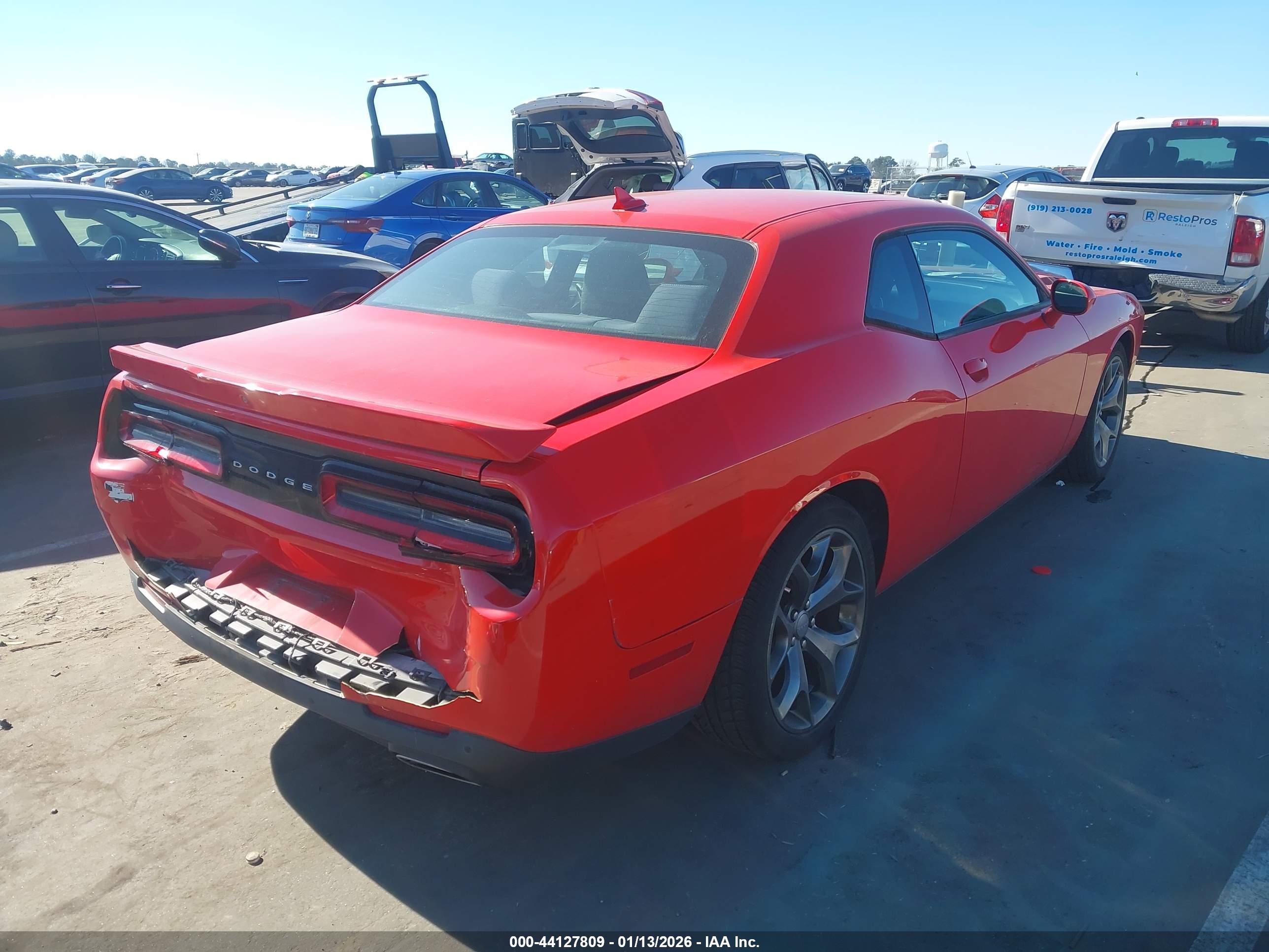 DODGE CHALLENGER image 4