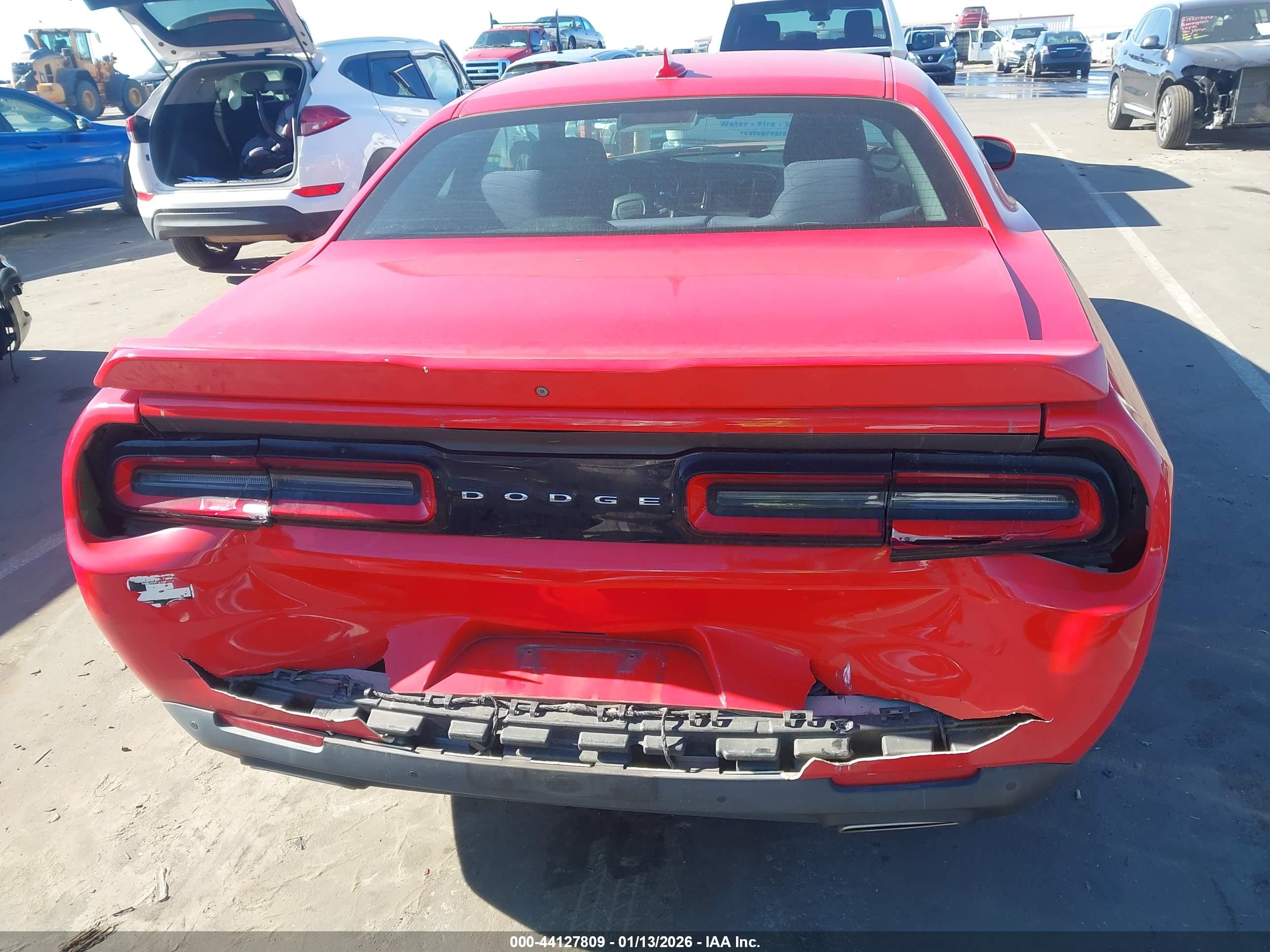 DODGE CHALLENGER image 6