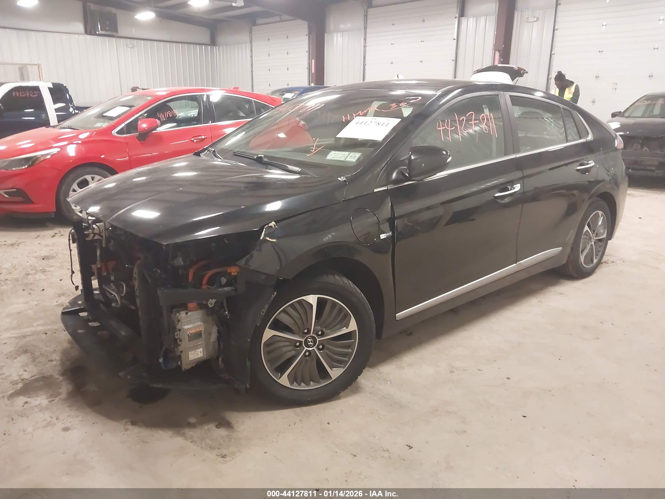 HYUNDAI IONIQ image 2