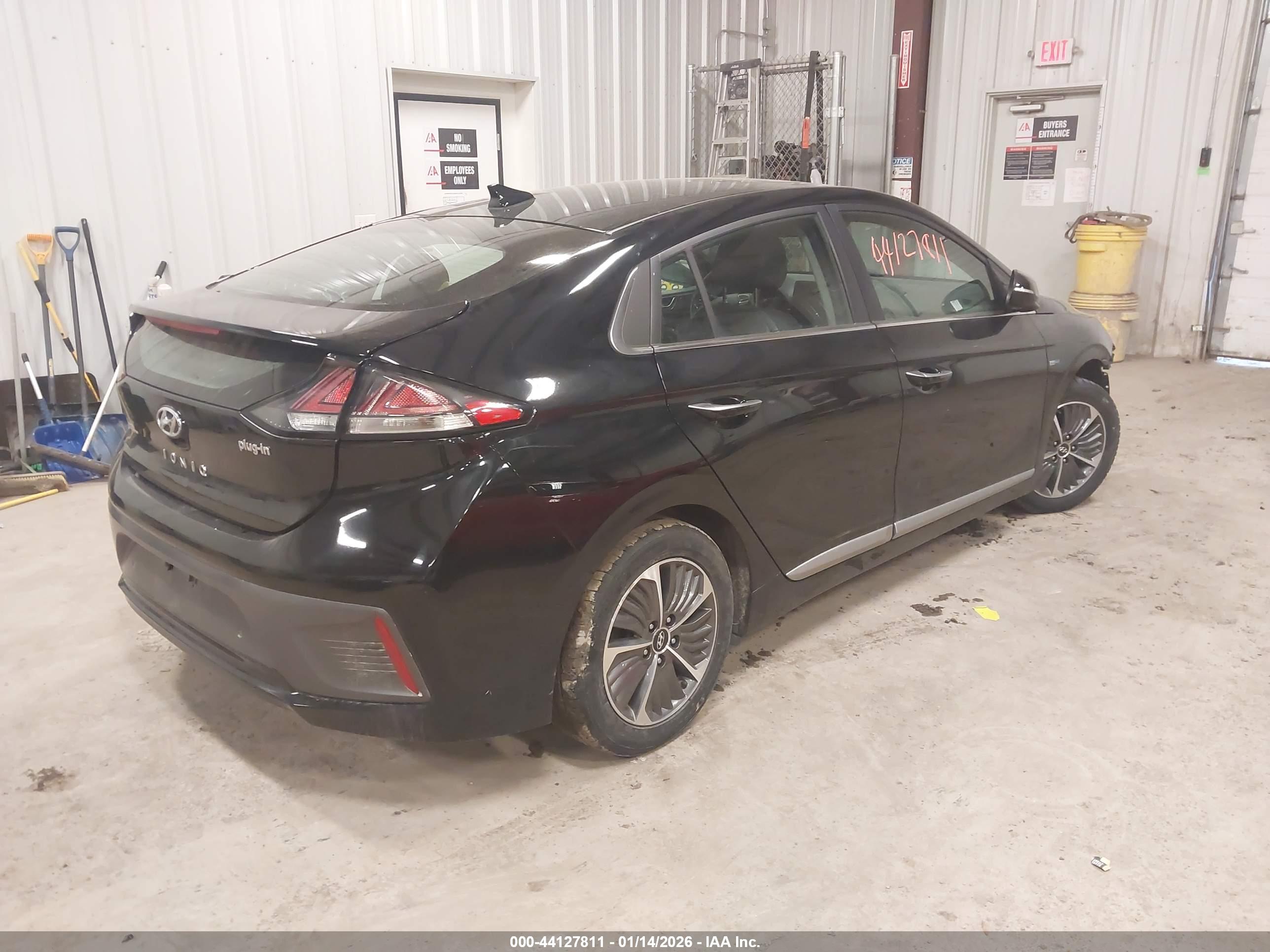 HYUNDAI IONIQ image 4