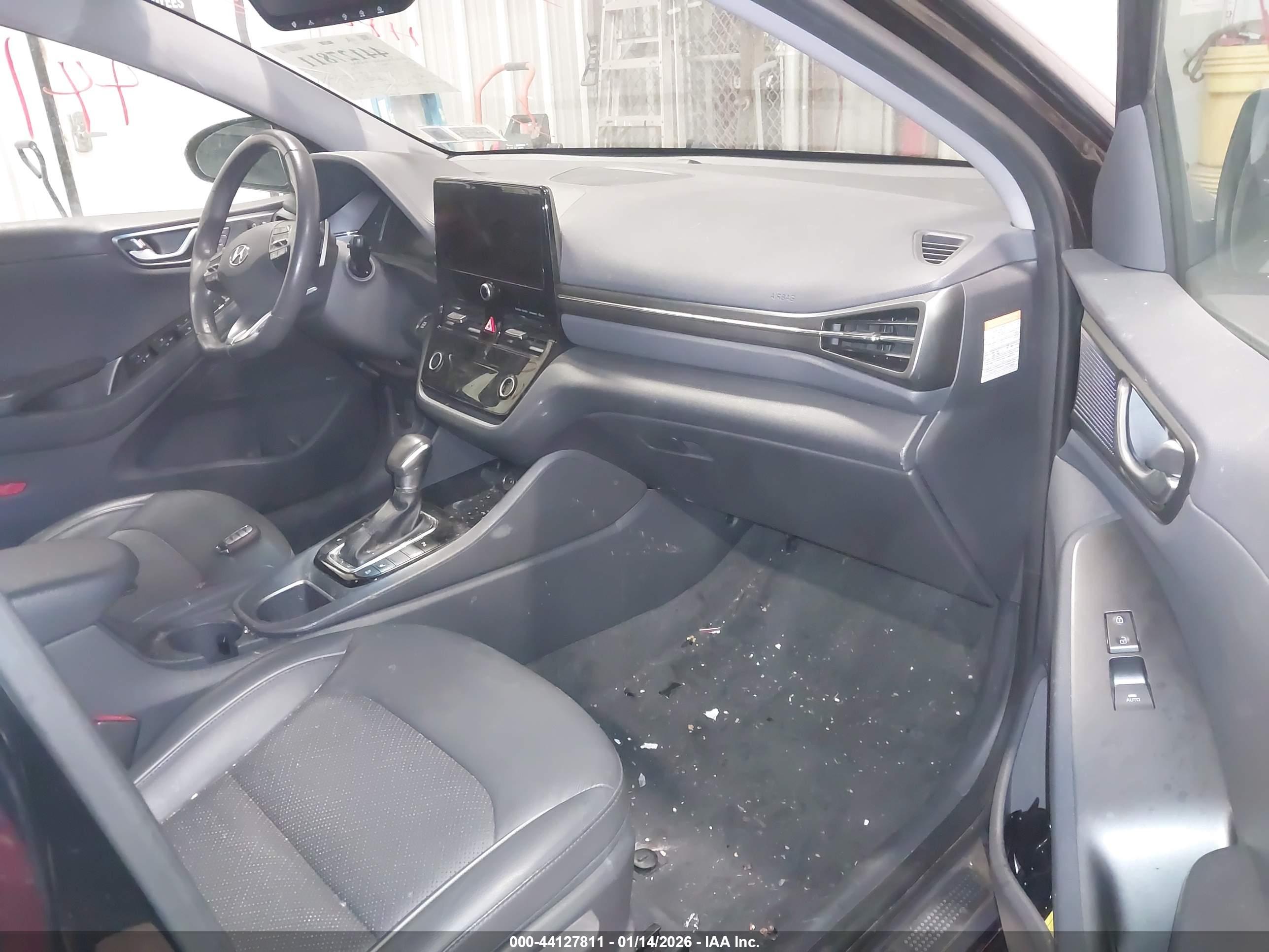 HYUNDAI IONIQ image 5