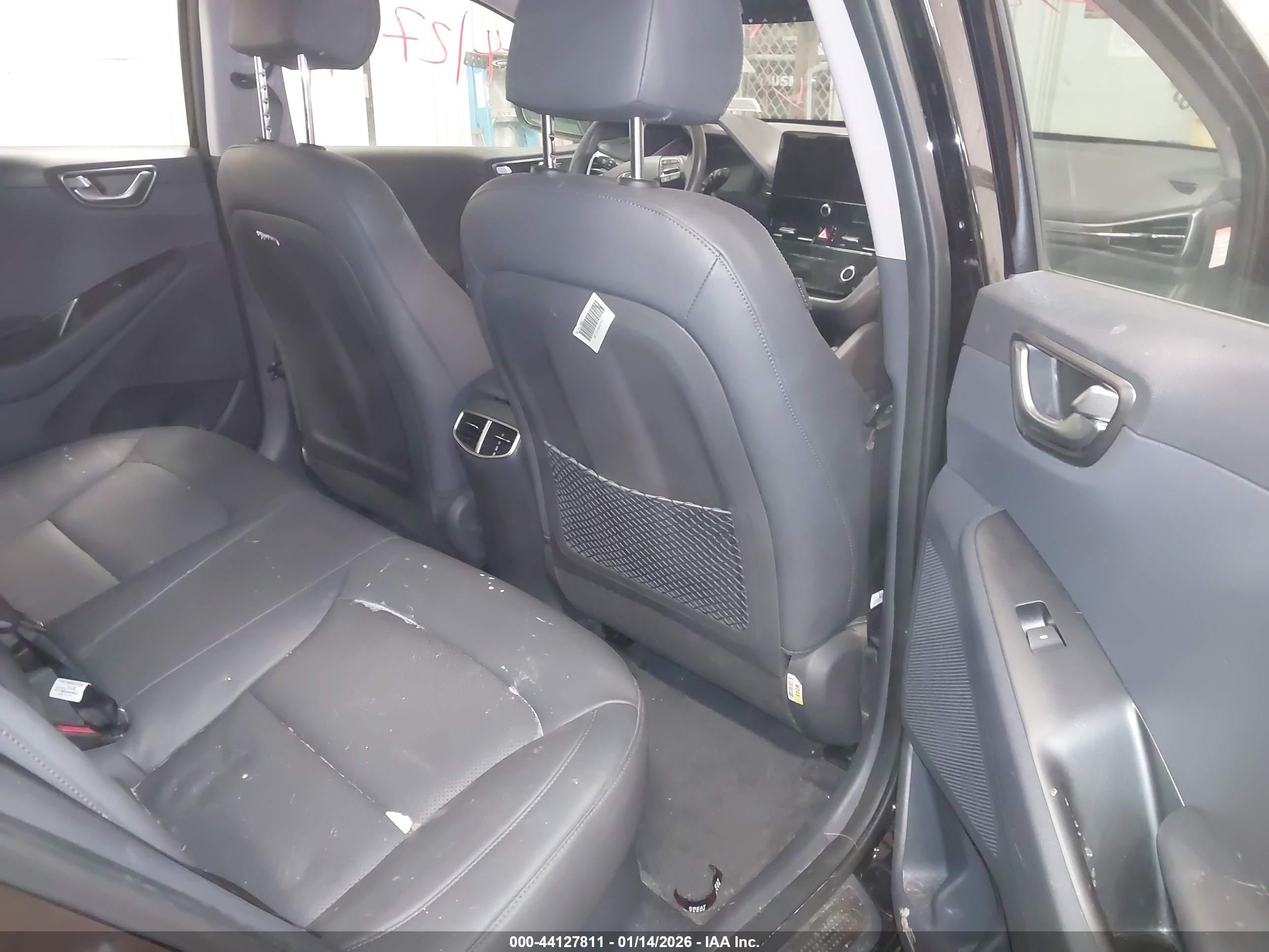 HYUNDAI IONIQ image 8