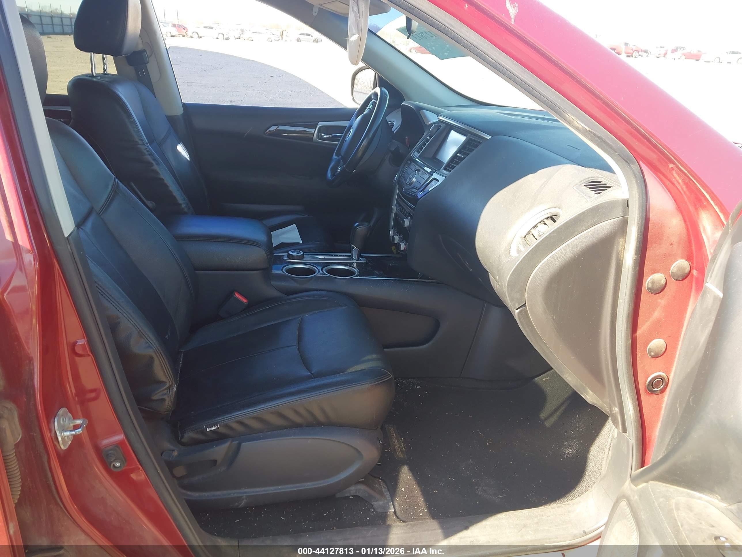 NISSAN PATHFINDER image 5