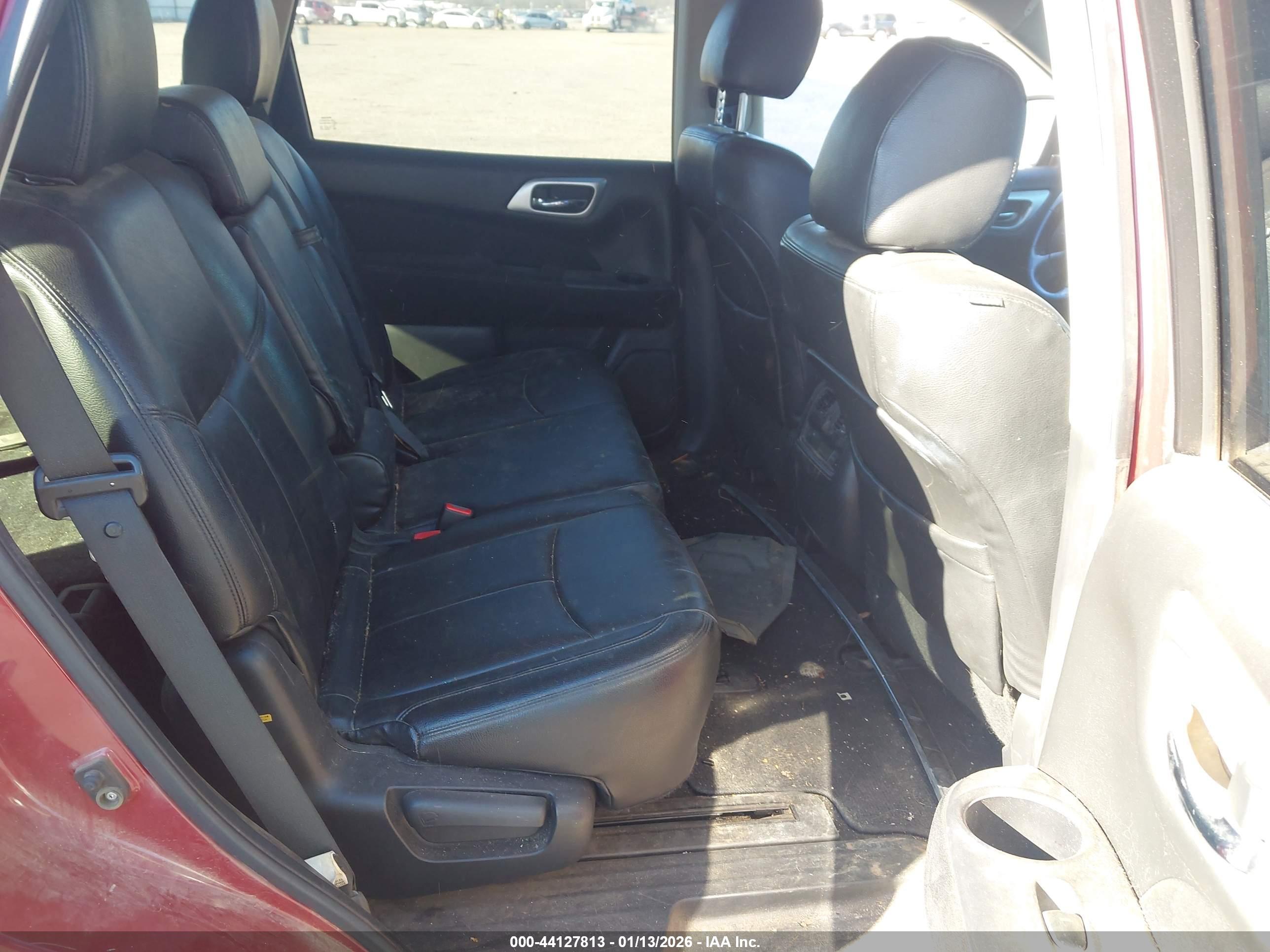 NISSAN PATHFINDER image 8