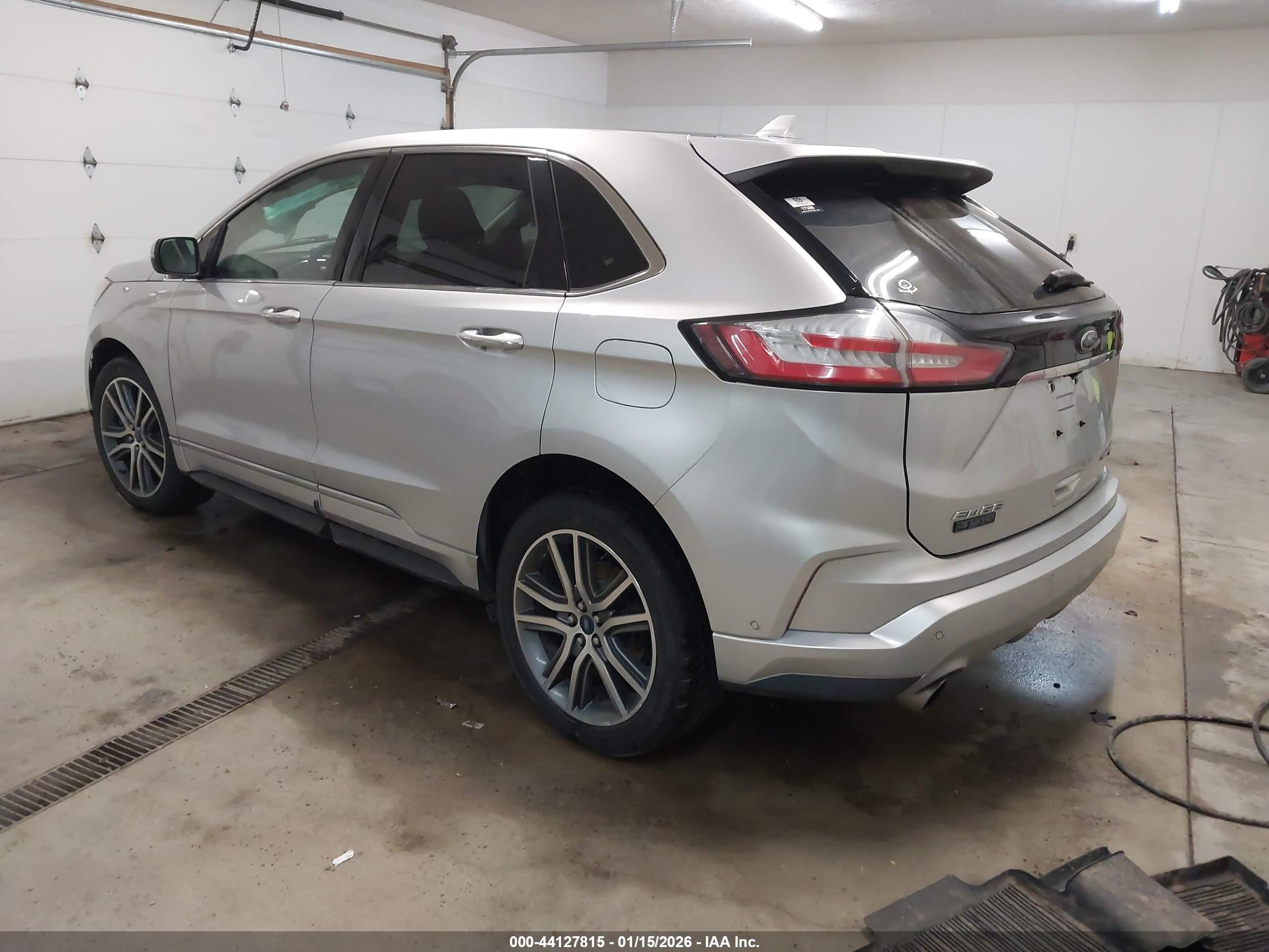 FORD EDGE image 3