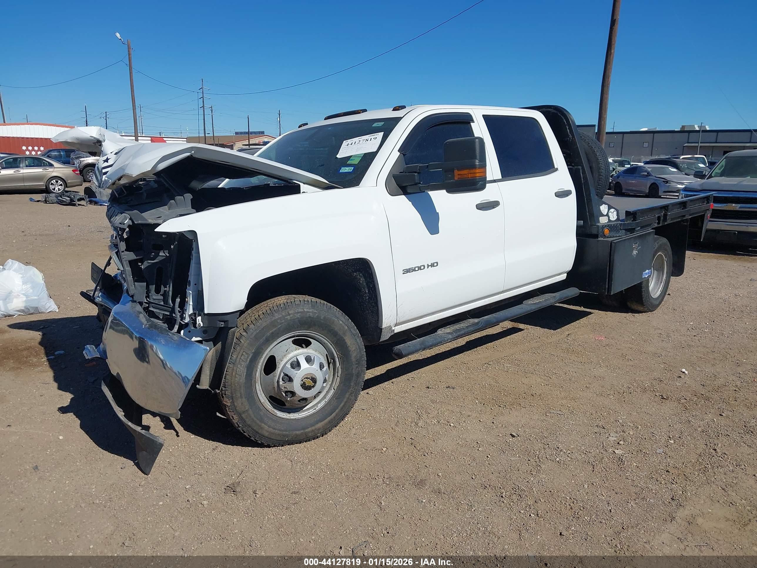 CHEVROLET SILVERADO image 2