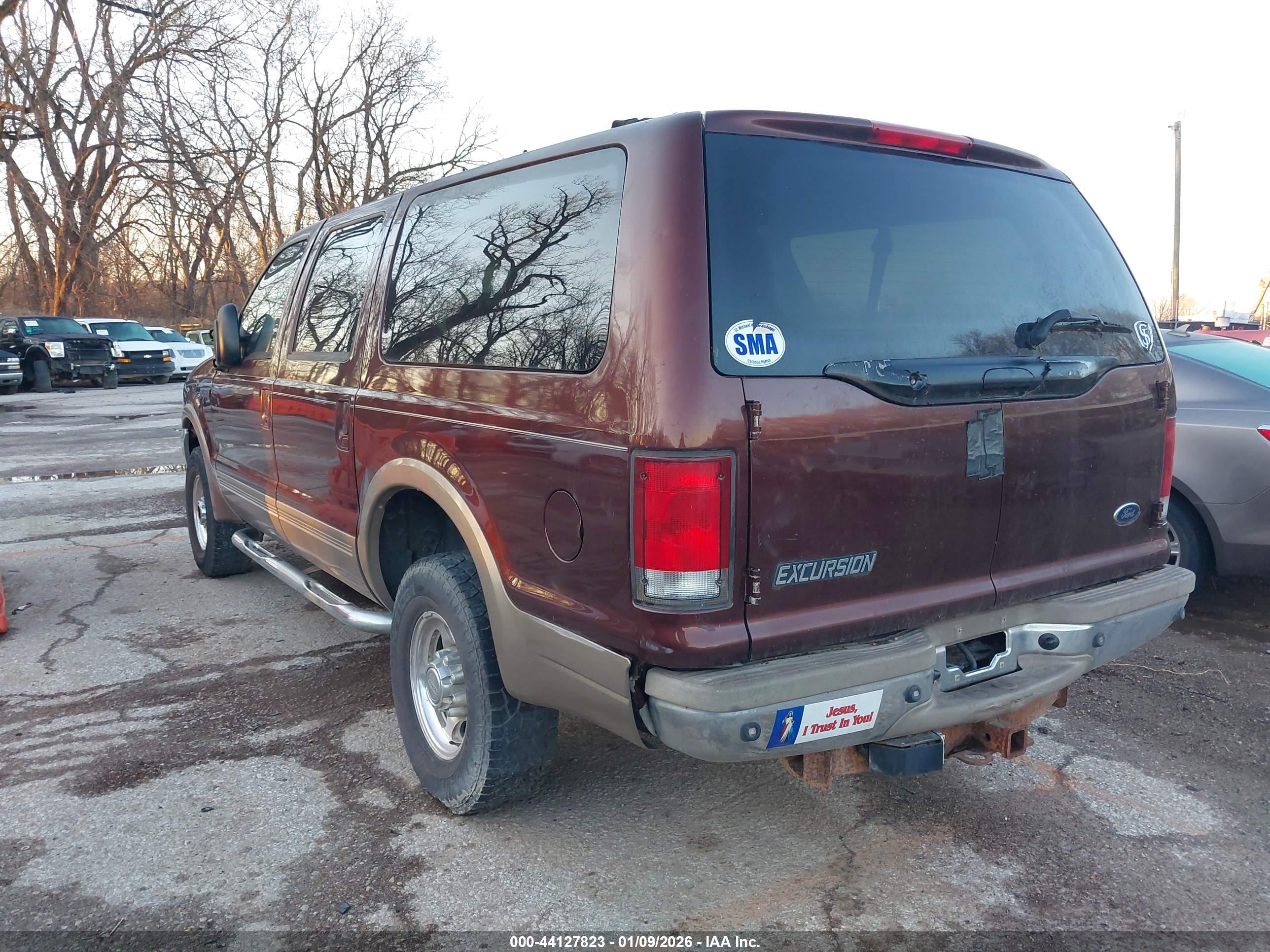 FORD EXCURSION image 3