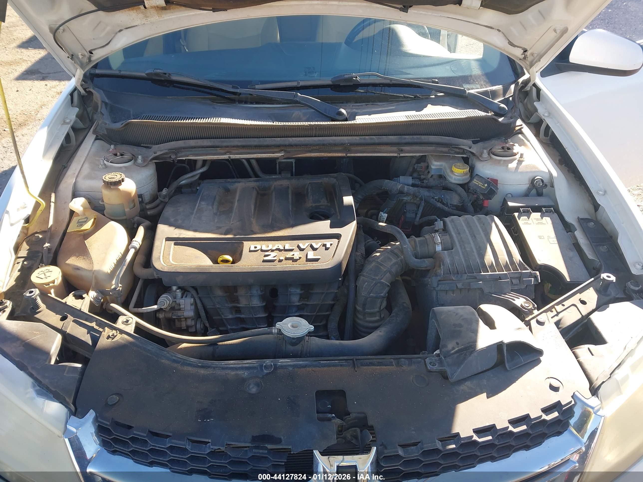 DODGE AVENGER image 10
