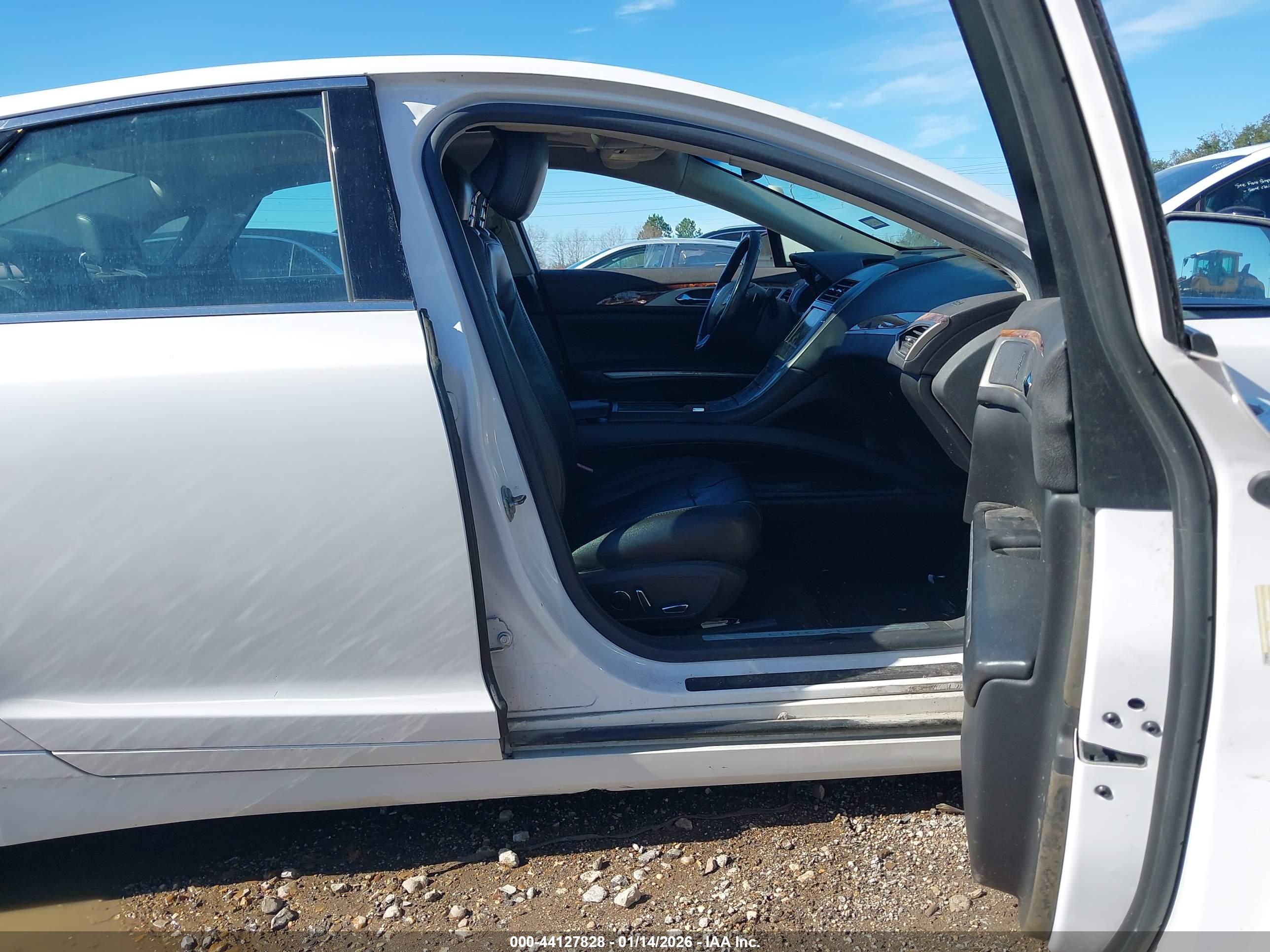 LINCOLN MKZ image 5