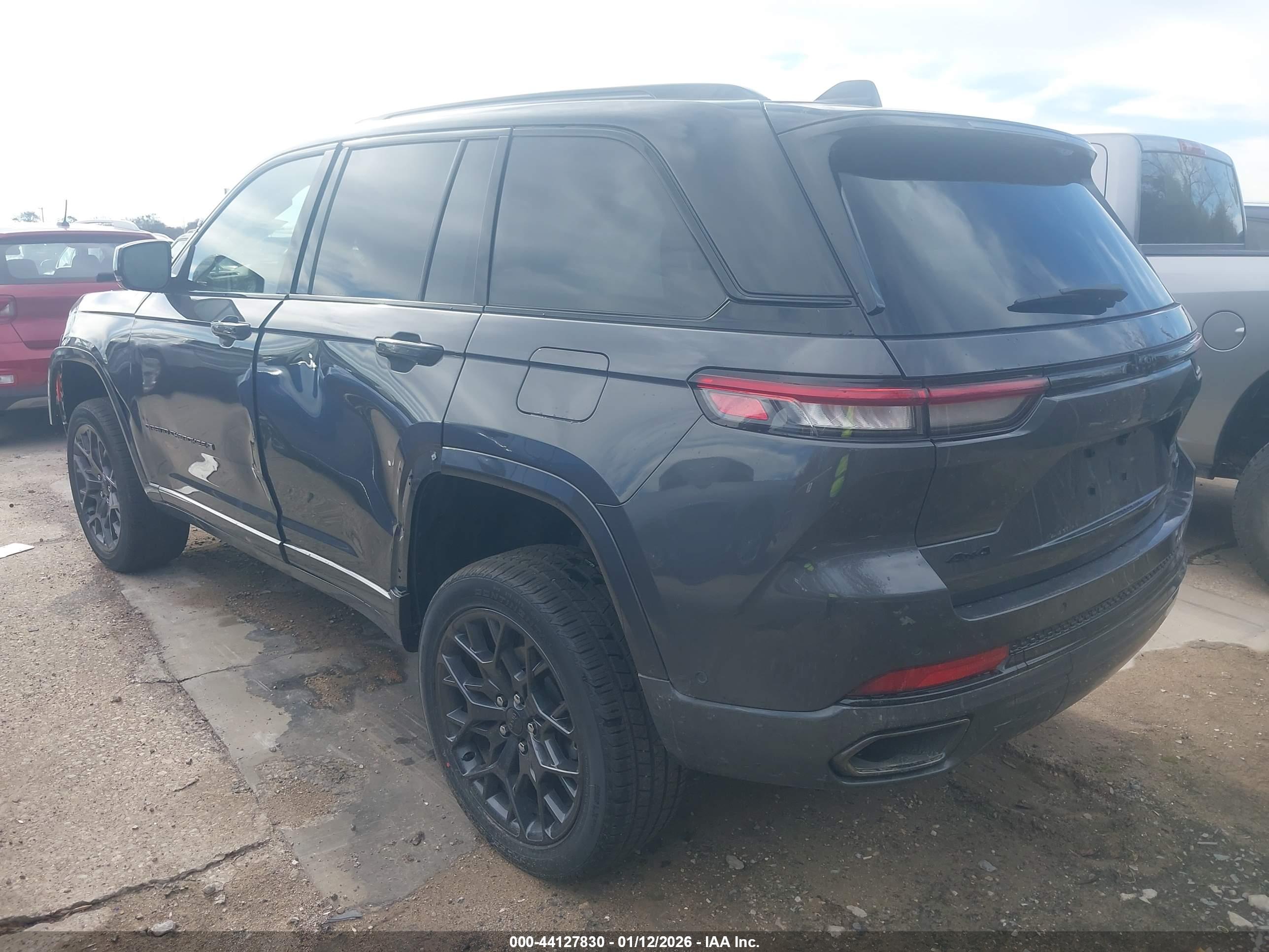 JEEP GRAND image 3